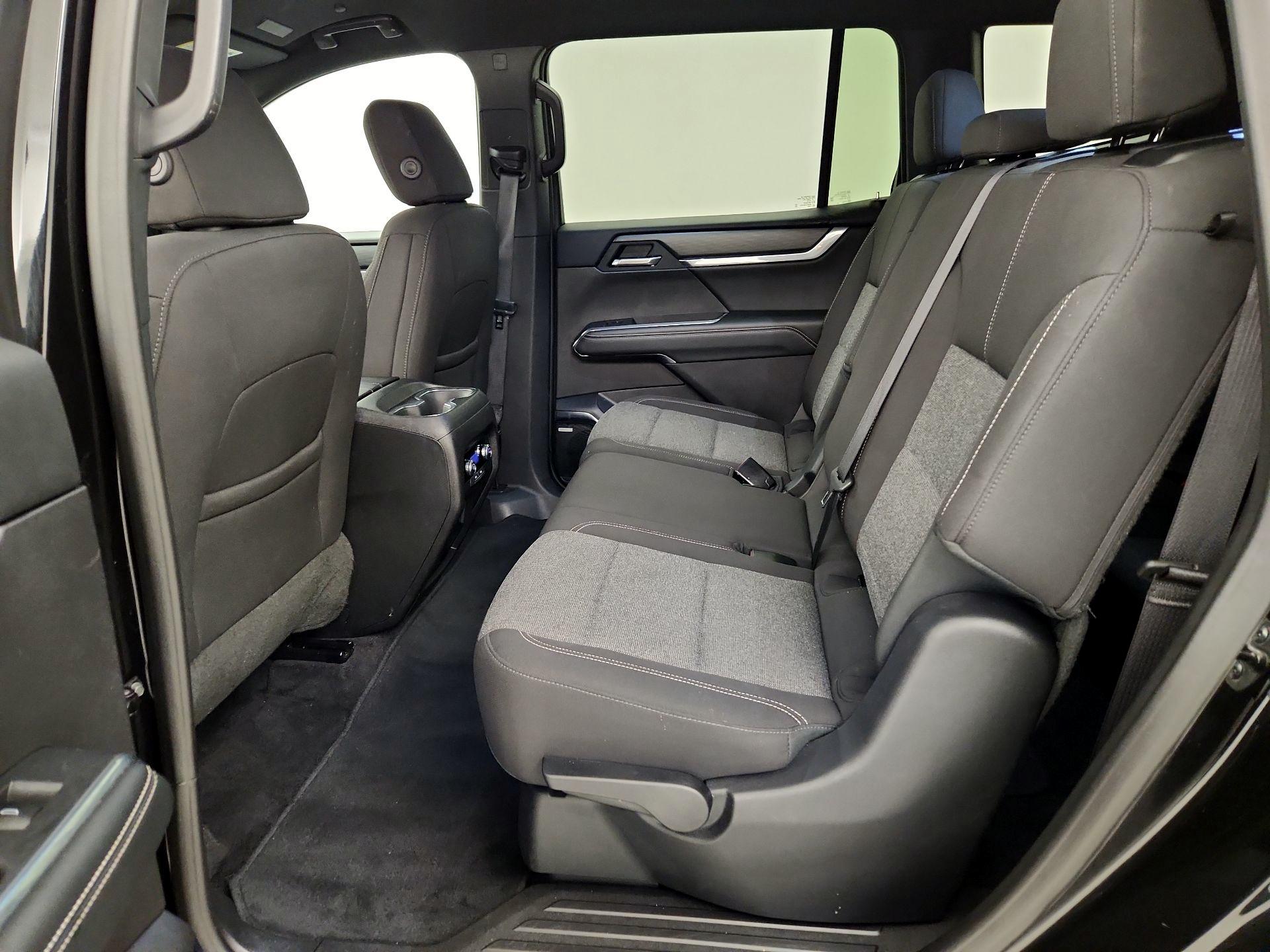 Thumbnail: 2025 GMC Acadia - 19