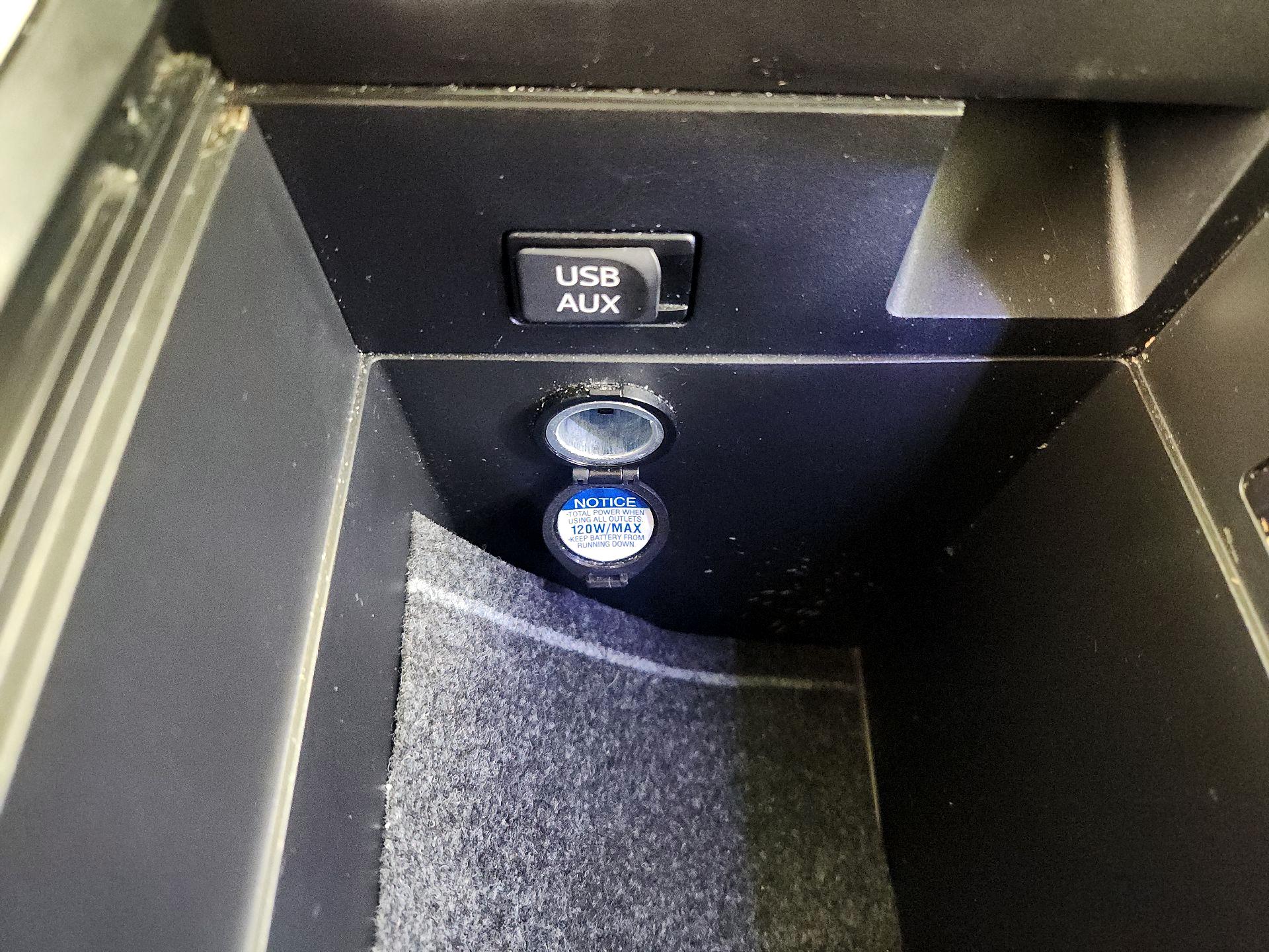 Thumbnail: 2014 Toyota Venza - 19