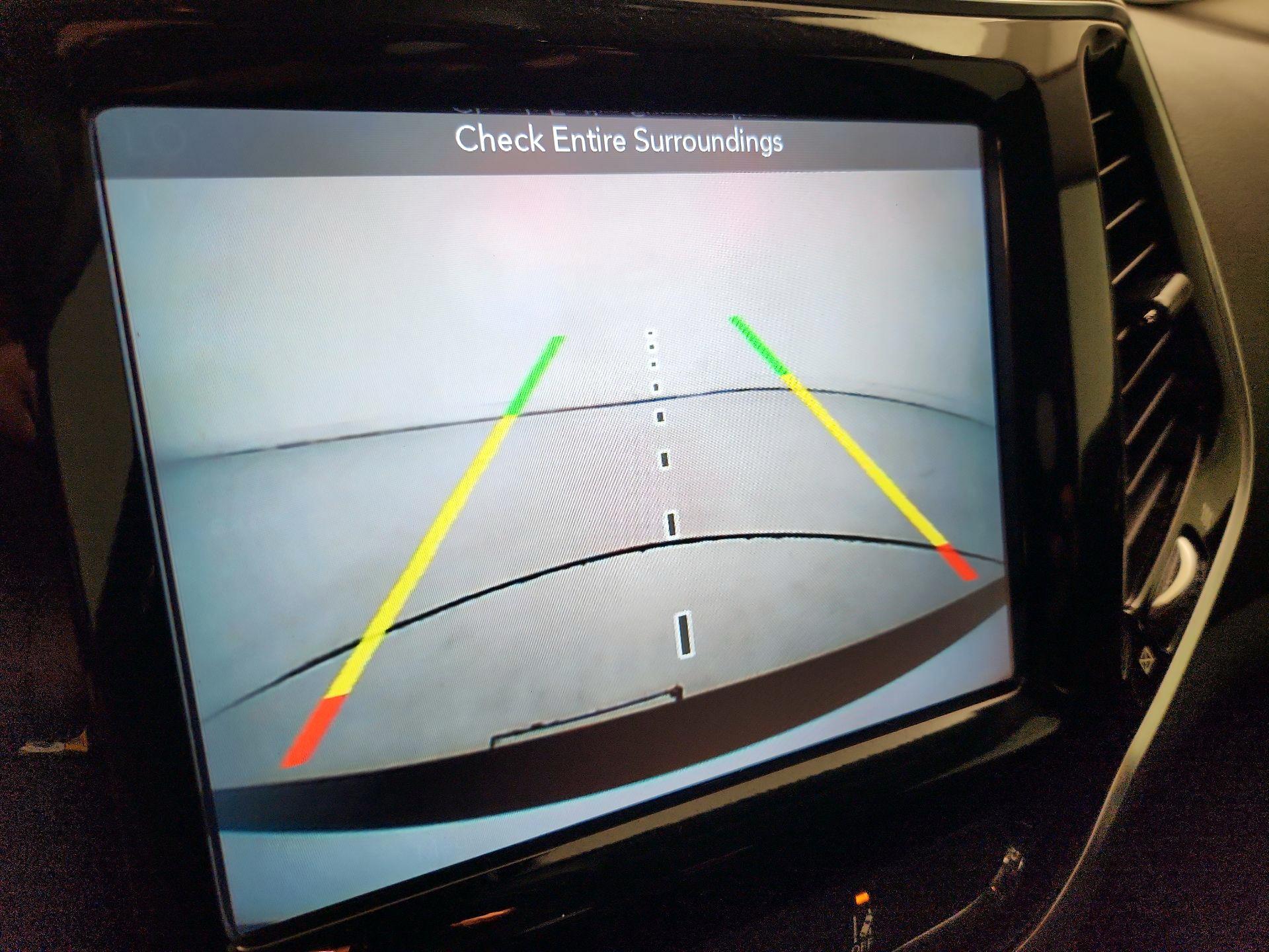 Thumbnail: 2019 Jeep Cherokee - 15