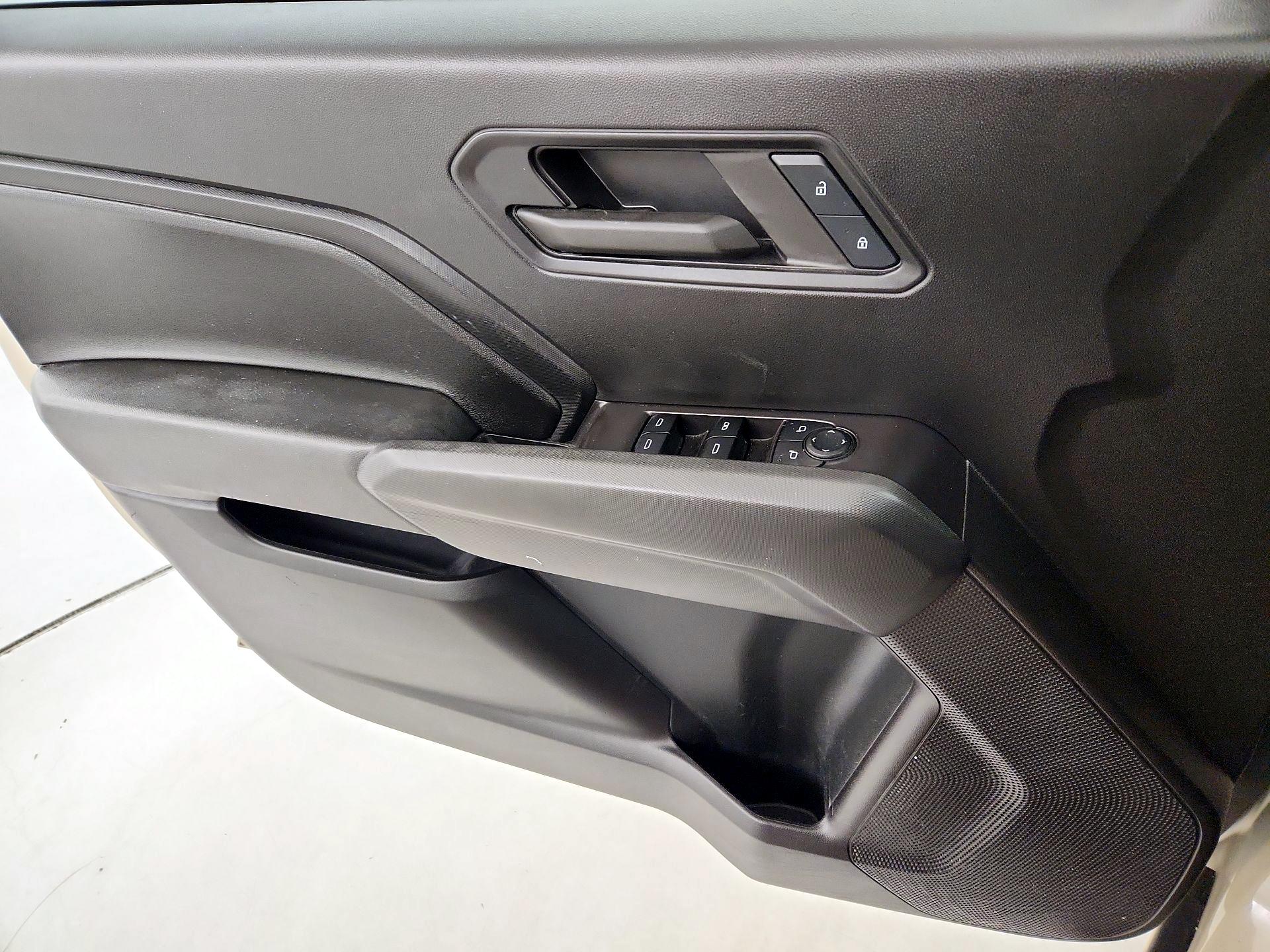 Thumbnail: 2024 Chevrolet Colorado - 12