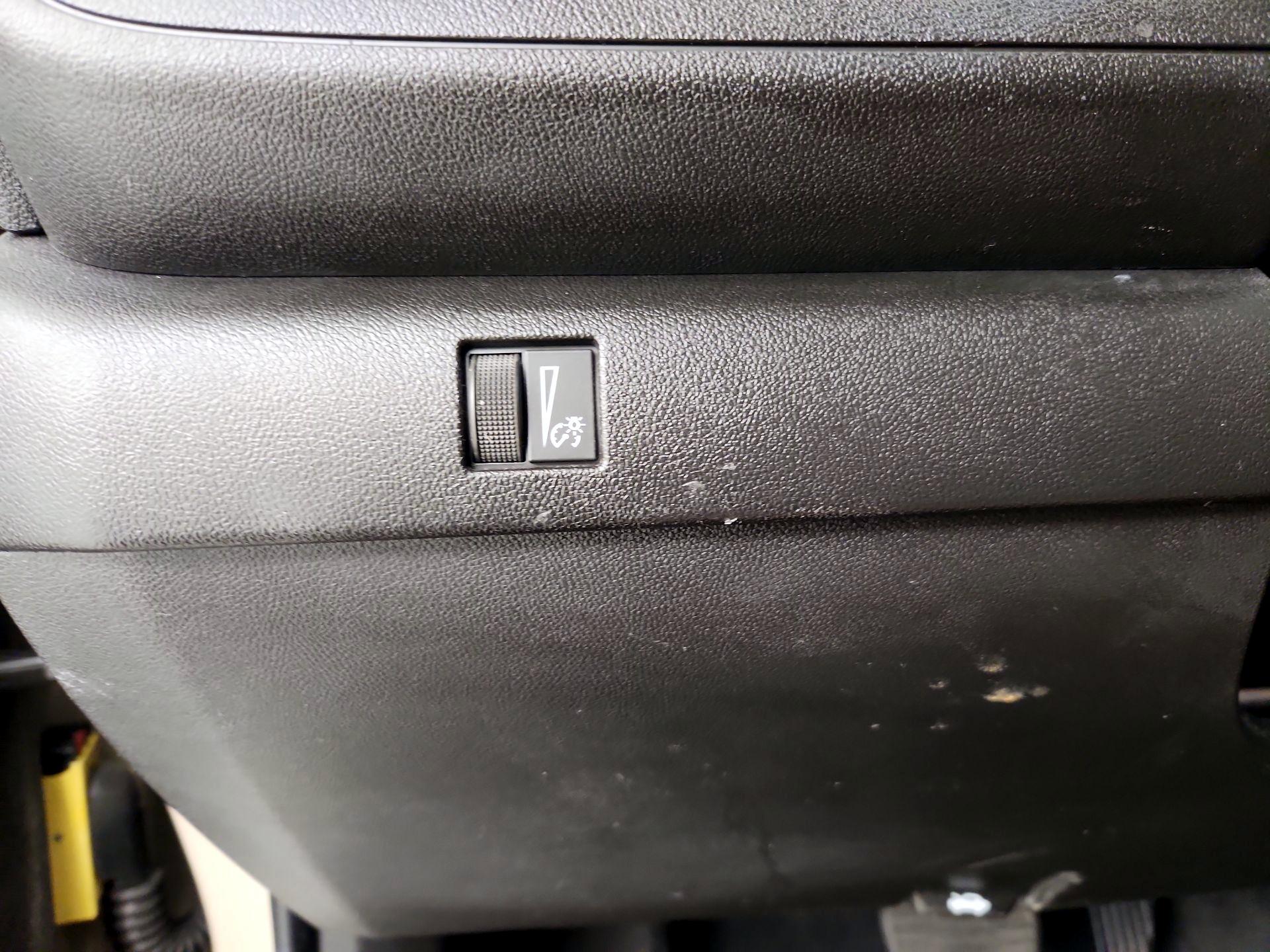 Thumbnail: 2024 Chevrolet Colorado - 13