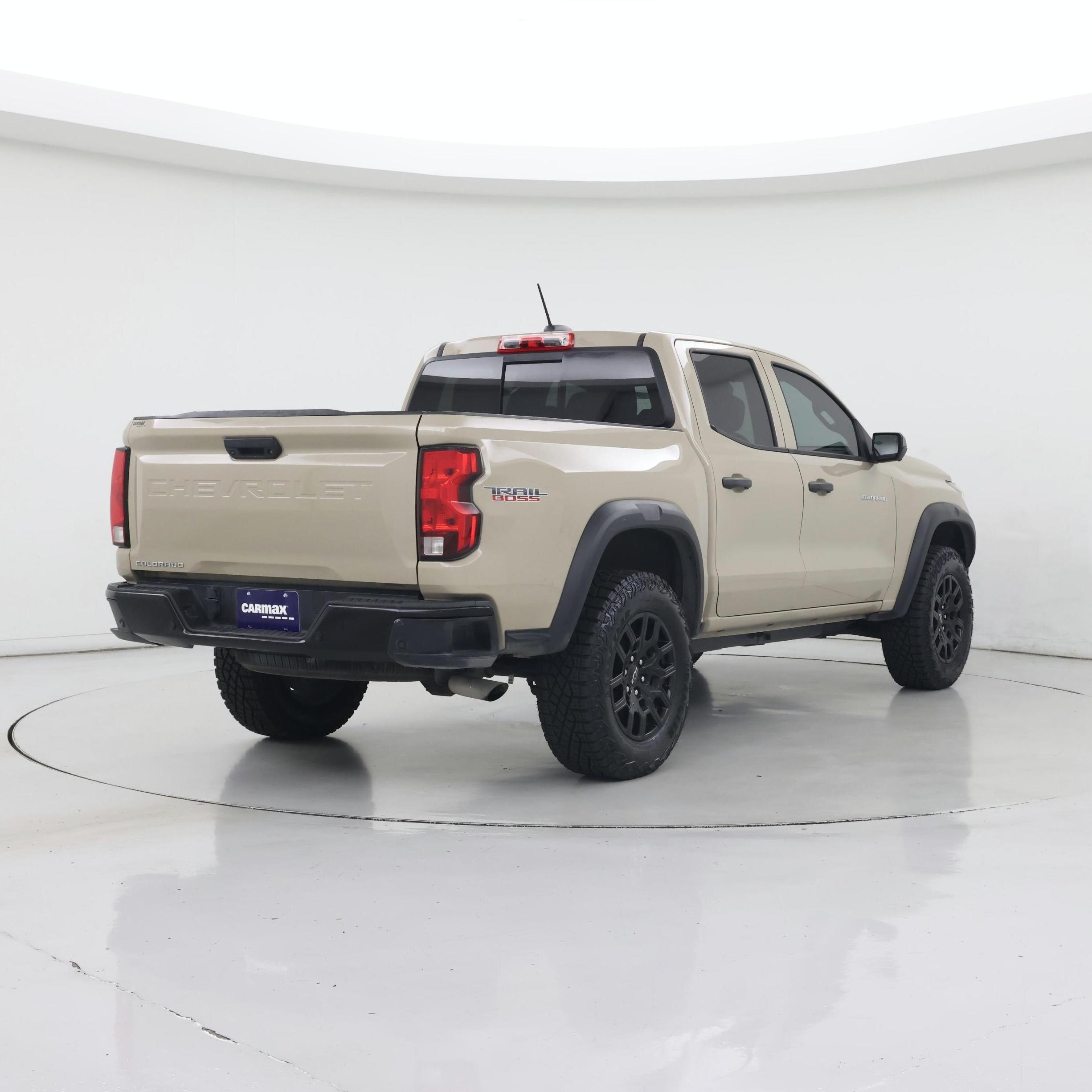 Thumbnail: 2024 Chevrolet Colorado - 8