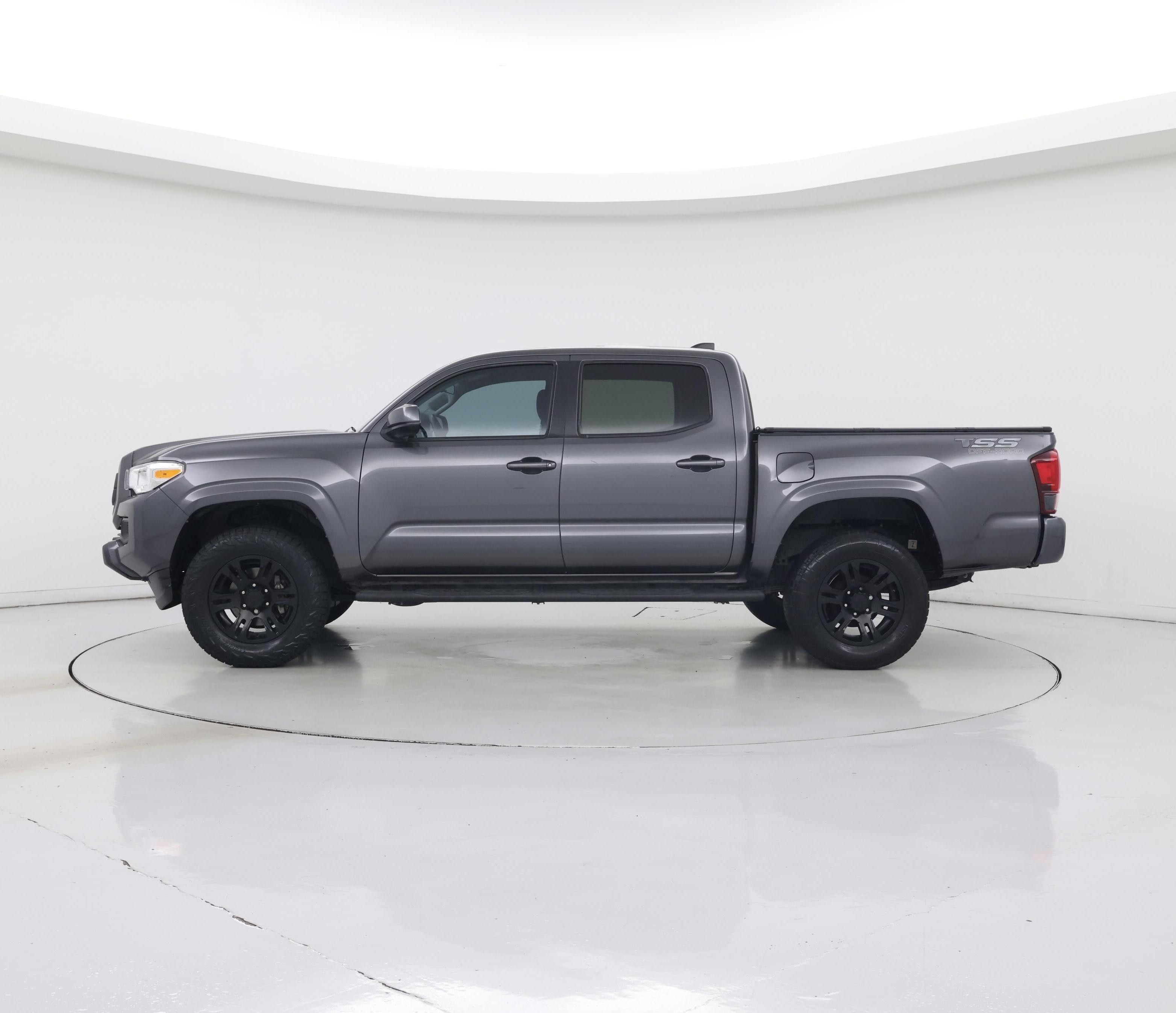 Thumbnail: 2021 Toyota Tacoma - 3