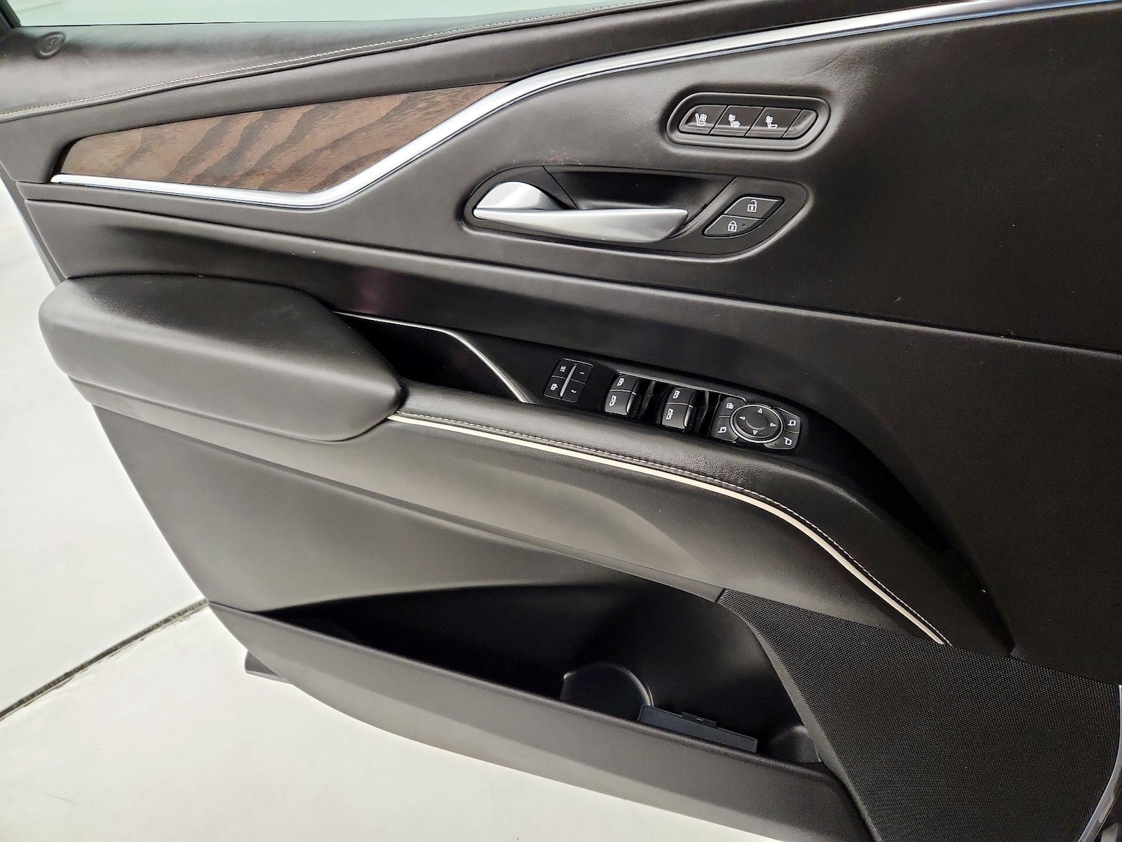 2021 Cadillac Escalade ESV Sport Platinum - Photo 13