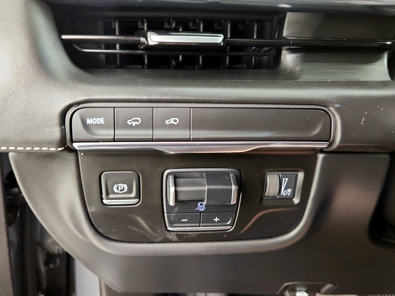 2021 Cadillac Escalade ESV Sport Platinum - Photo 14