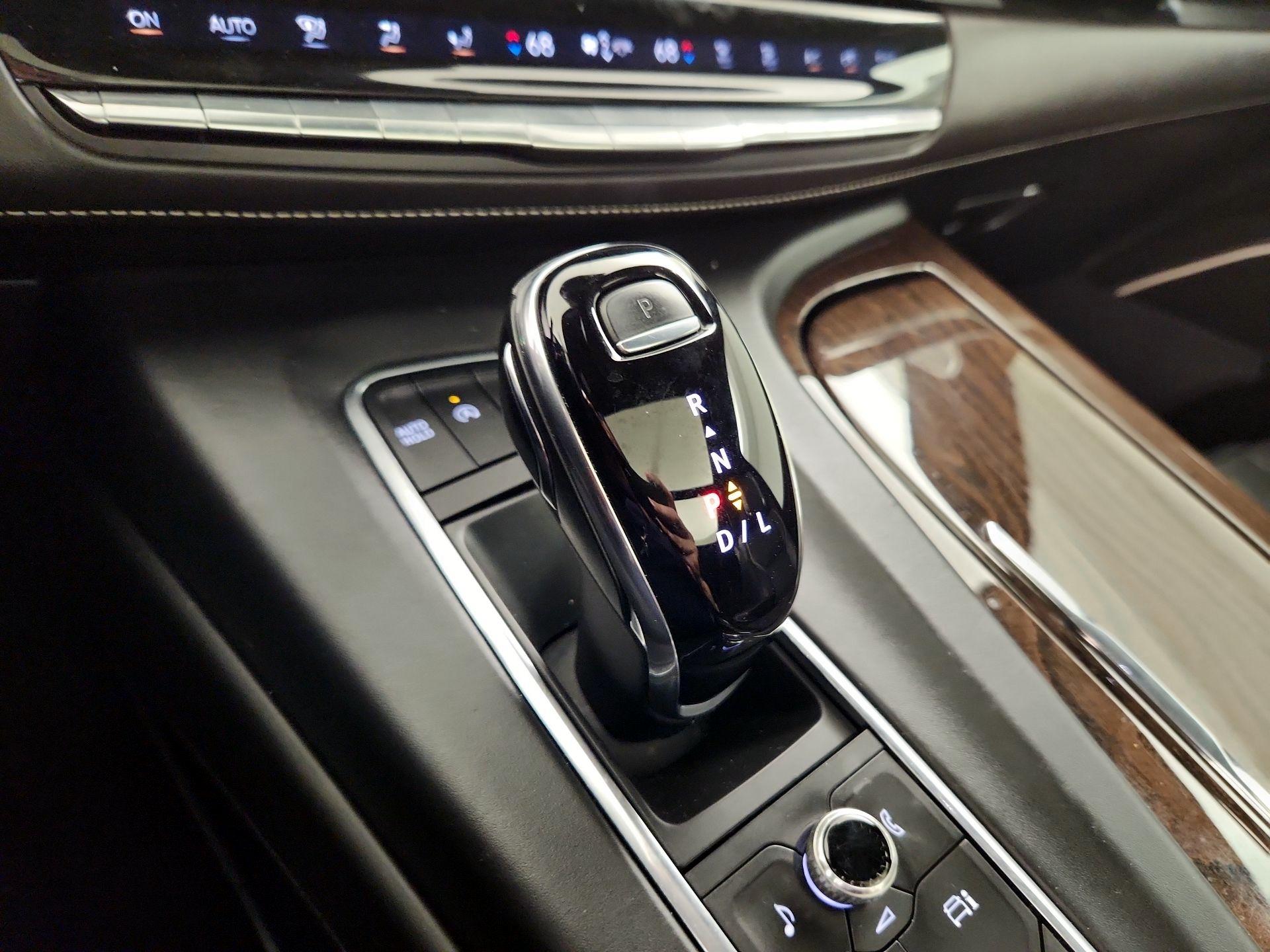 Thumbnail: 2021 Cadillac Escalade - 17