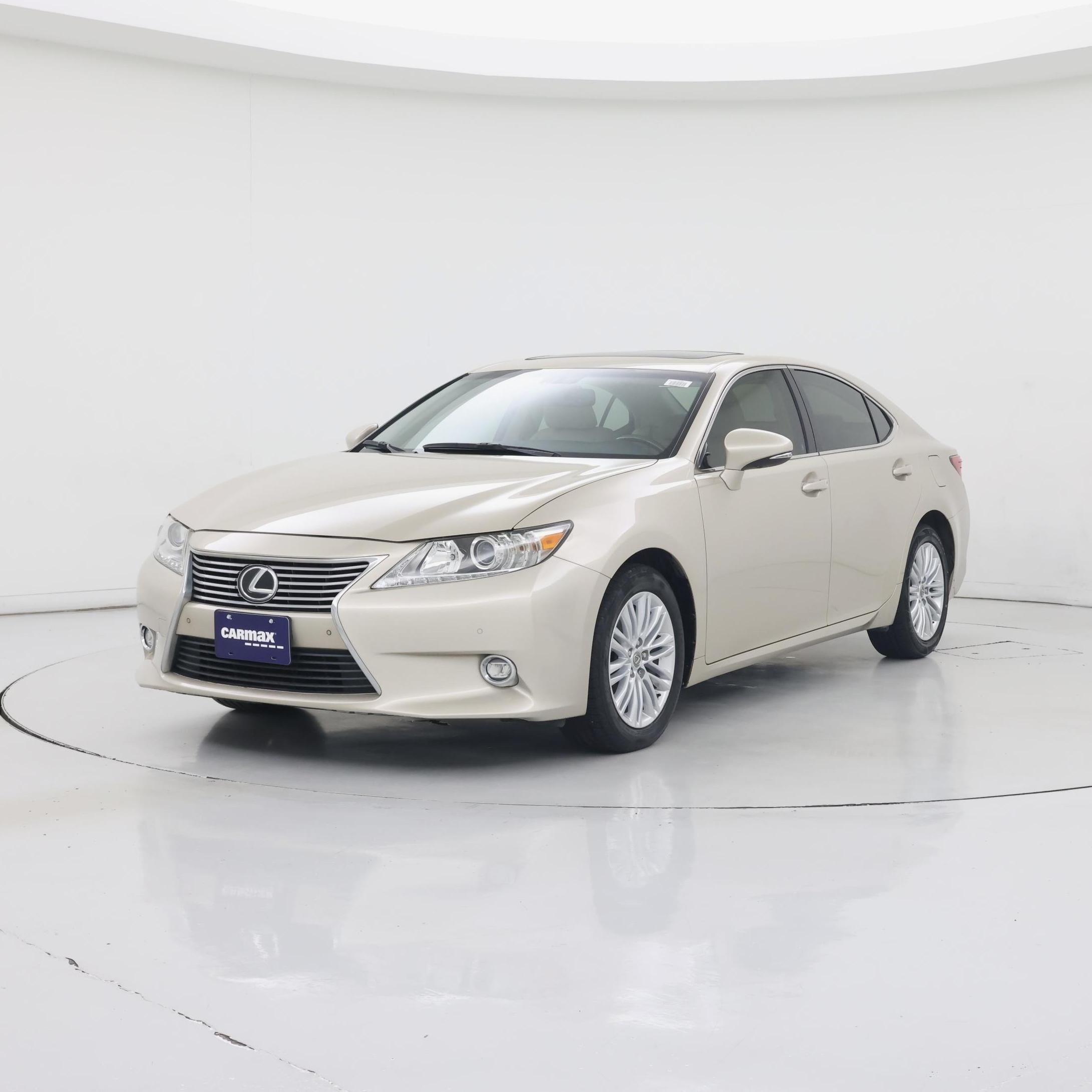 Thumbnail: 2015 Lexus ES - 4