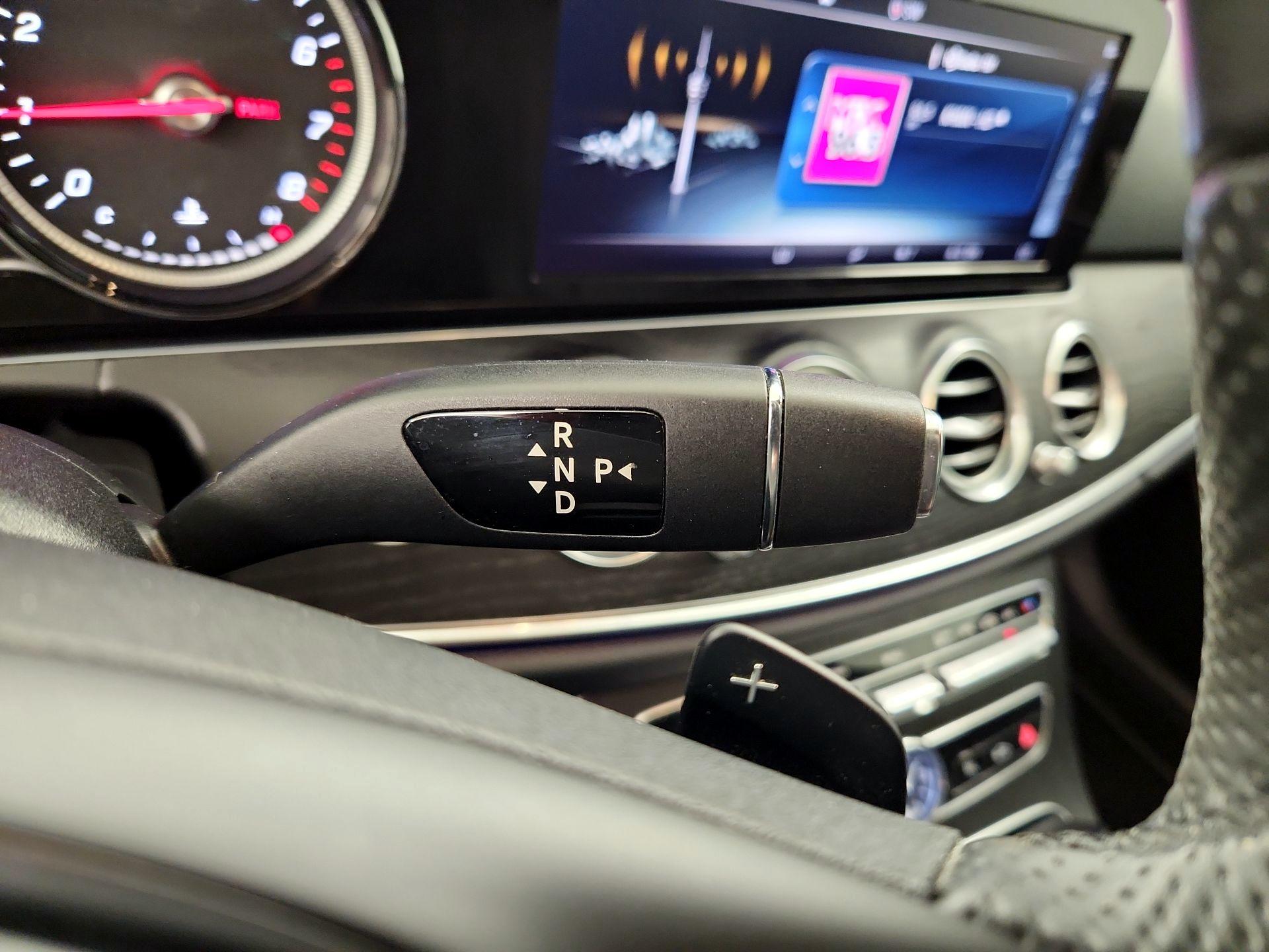 Thumbnail: 2018 Mercedes-Benz E-Class - 18