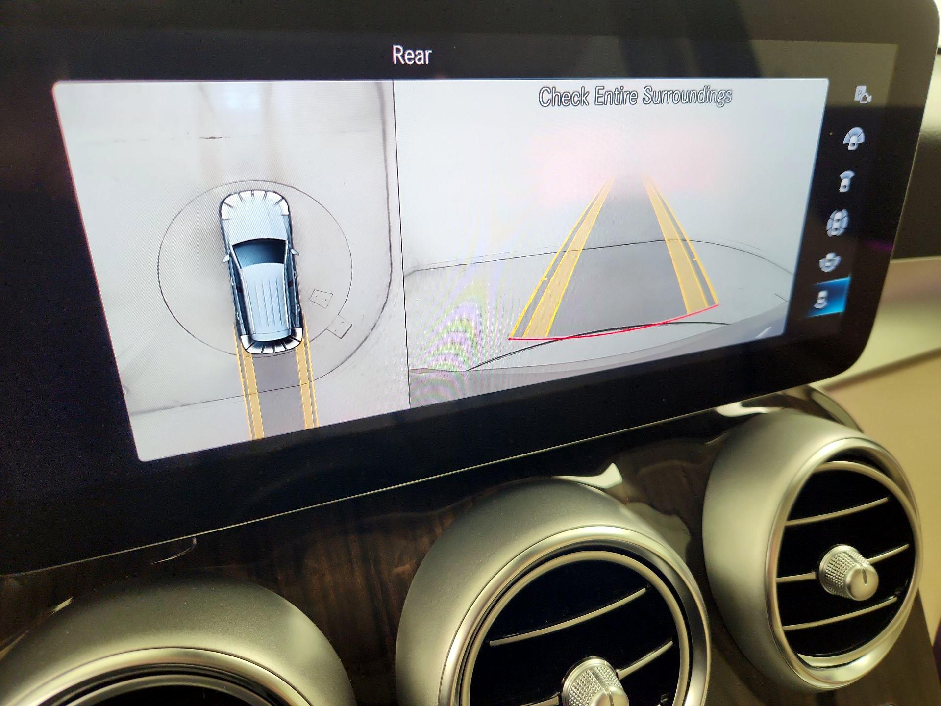 Thumbnail: 2022 Mercedes-Benz GLC - 14