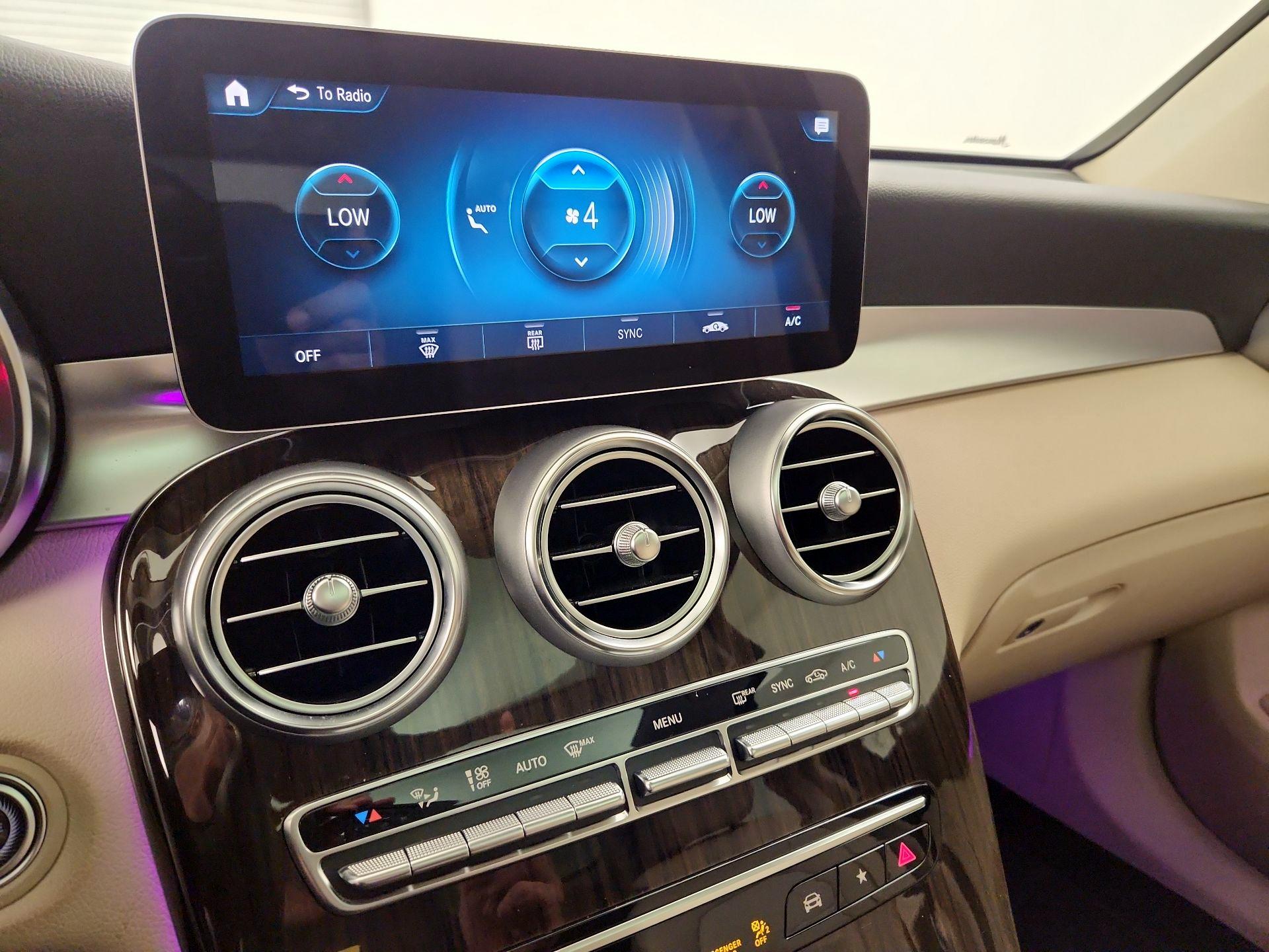 Thumbnail: 2022 Mercedes-Benz GLC - 16