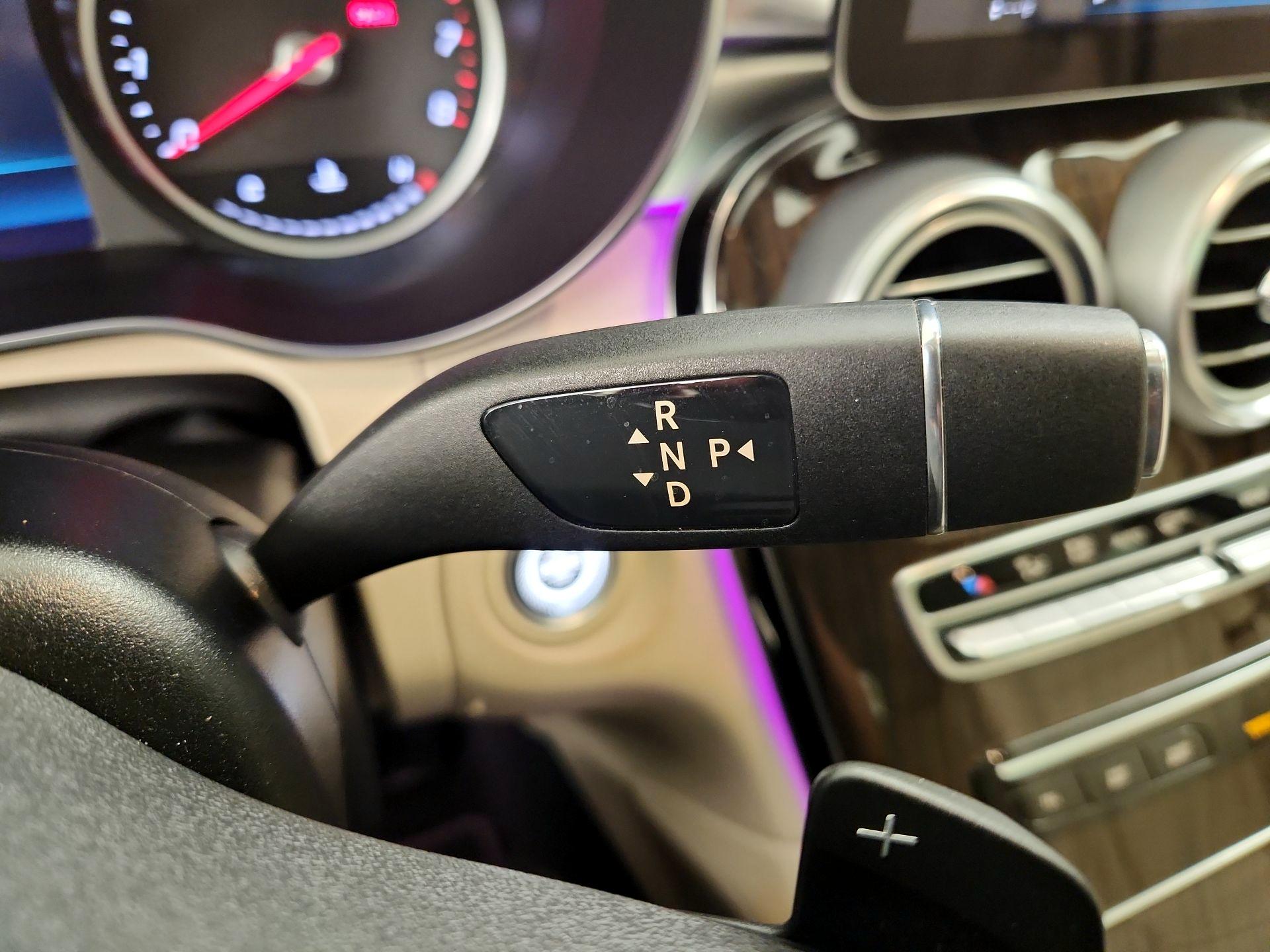 Thumbnail: 2022 Mercedes-Benz GLC - 17