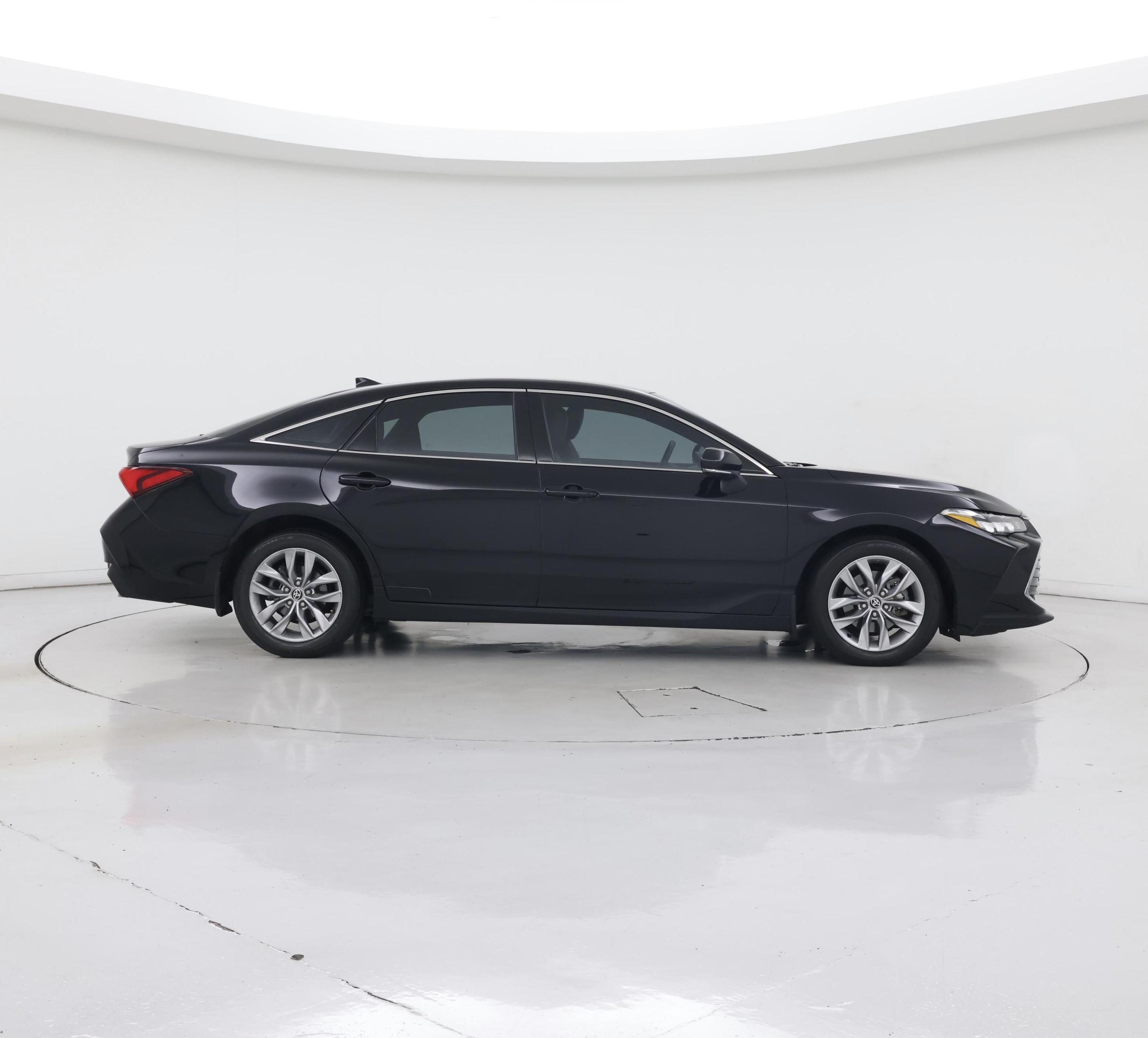 Thumbnail: 2022 Toyota Avalon - 7