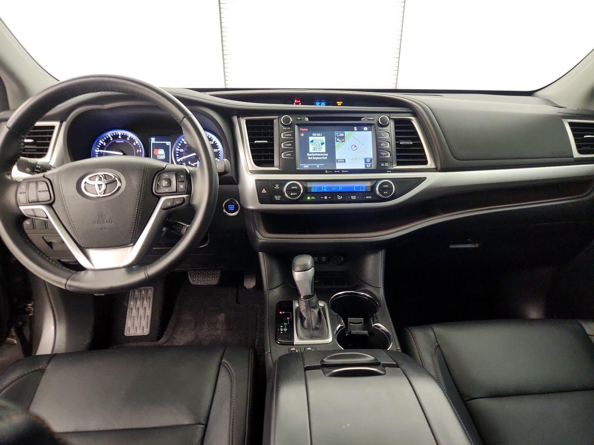 Thumbnail: 2018 Toyota Highlander - 9