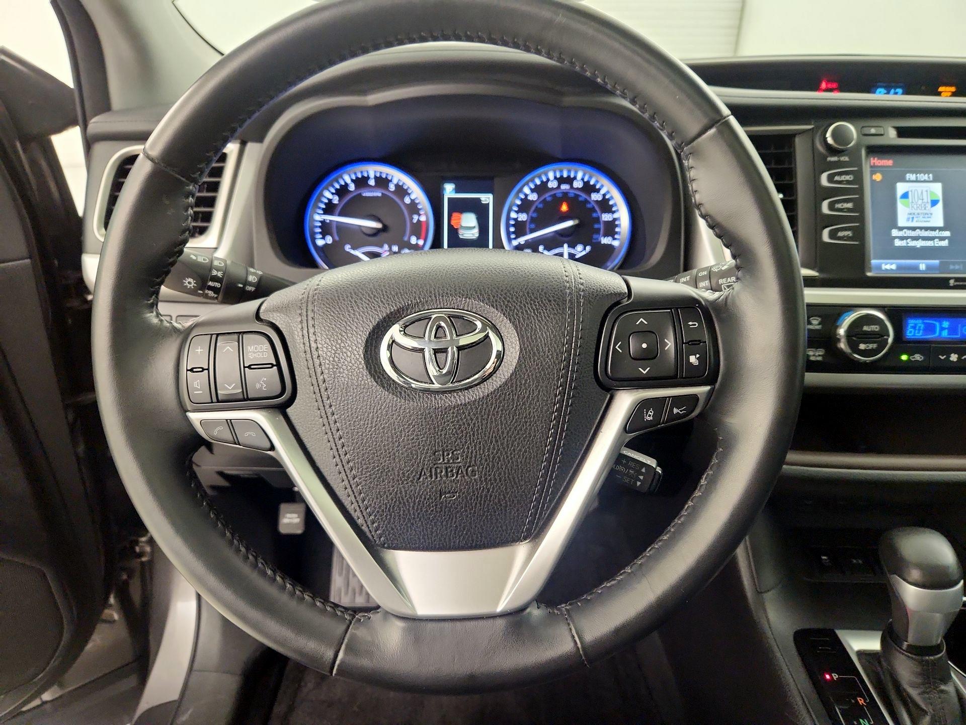 Thumbnail: 2018 Toyota Highlander - 10