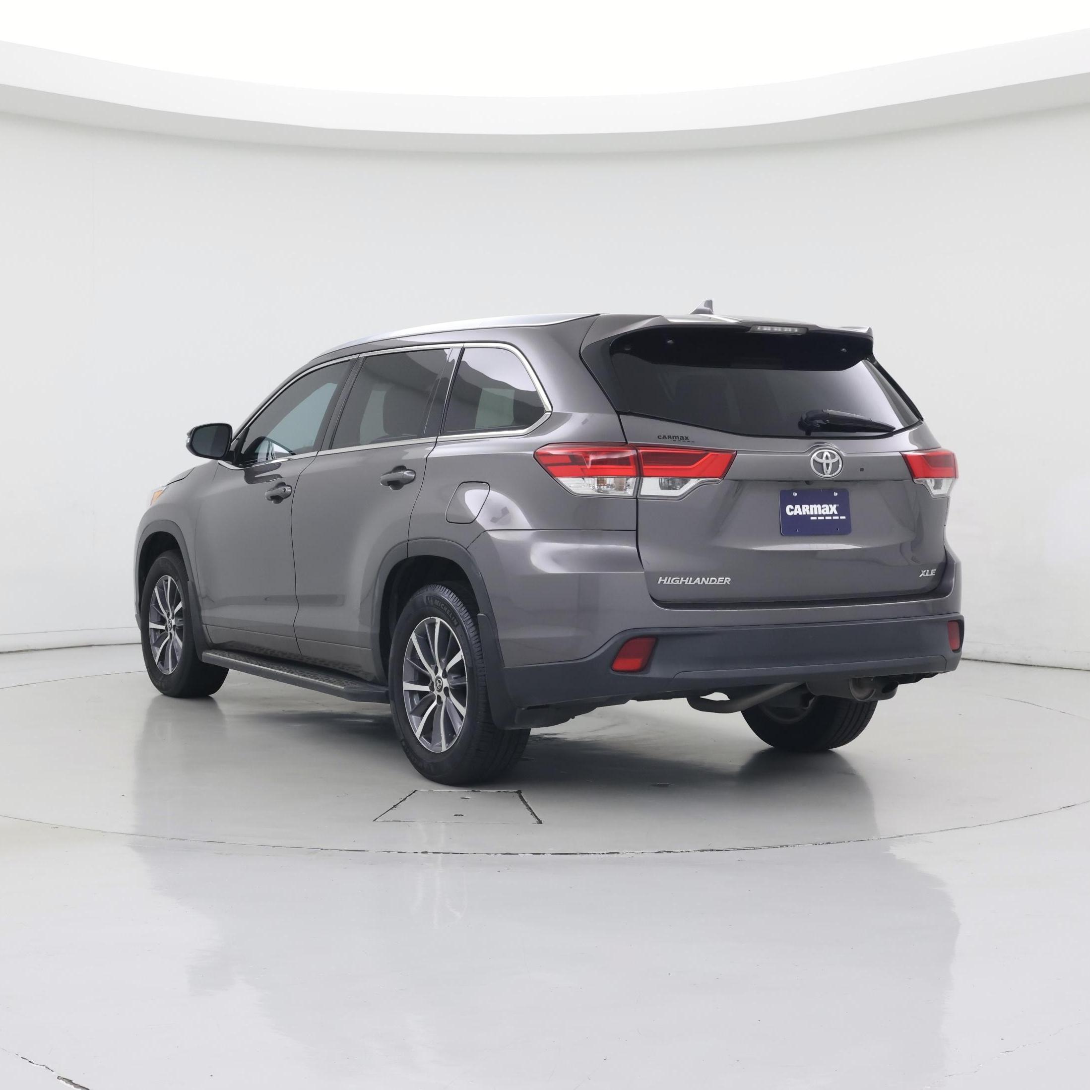 Thumbnail: 2018 Toyota Highlander - 2