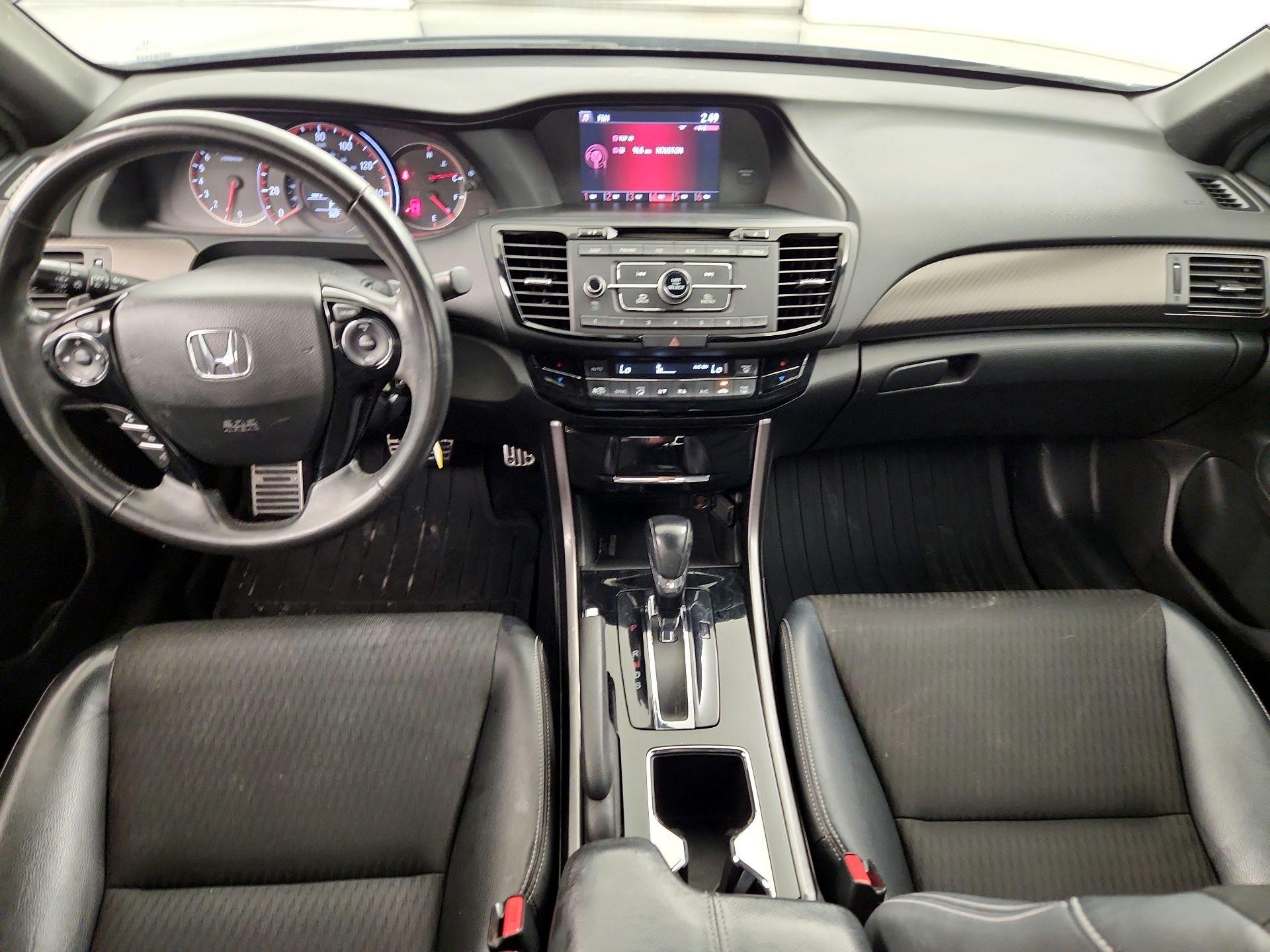 Thumbnail: 2016 Honda Accord - 9