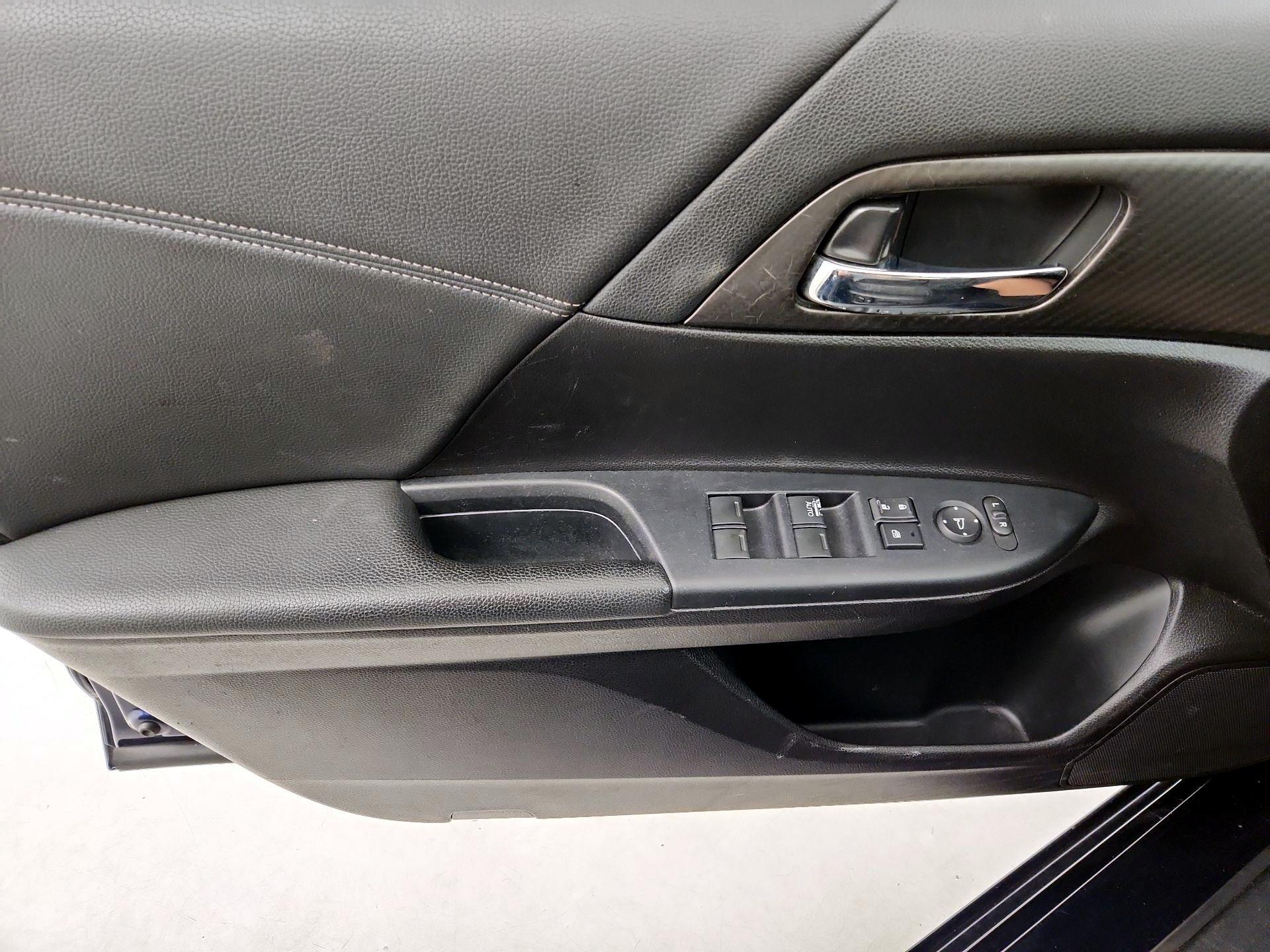 Thumbnail: 2016 Honda Accord - 12
