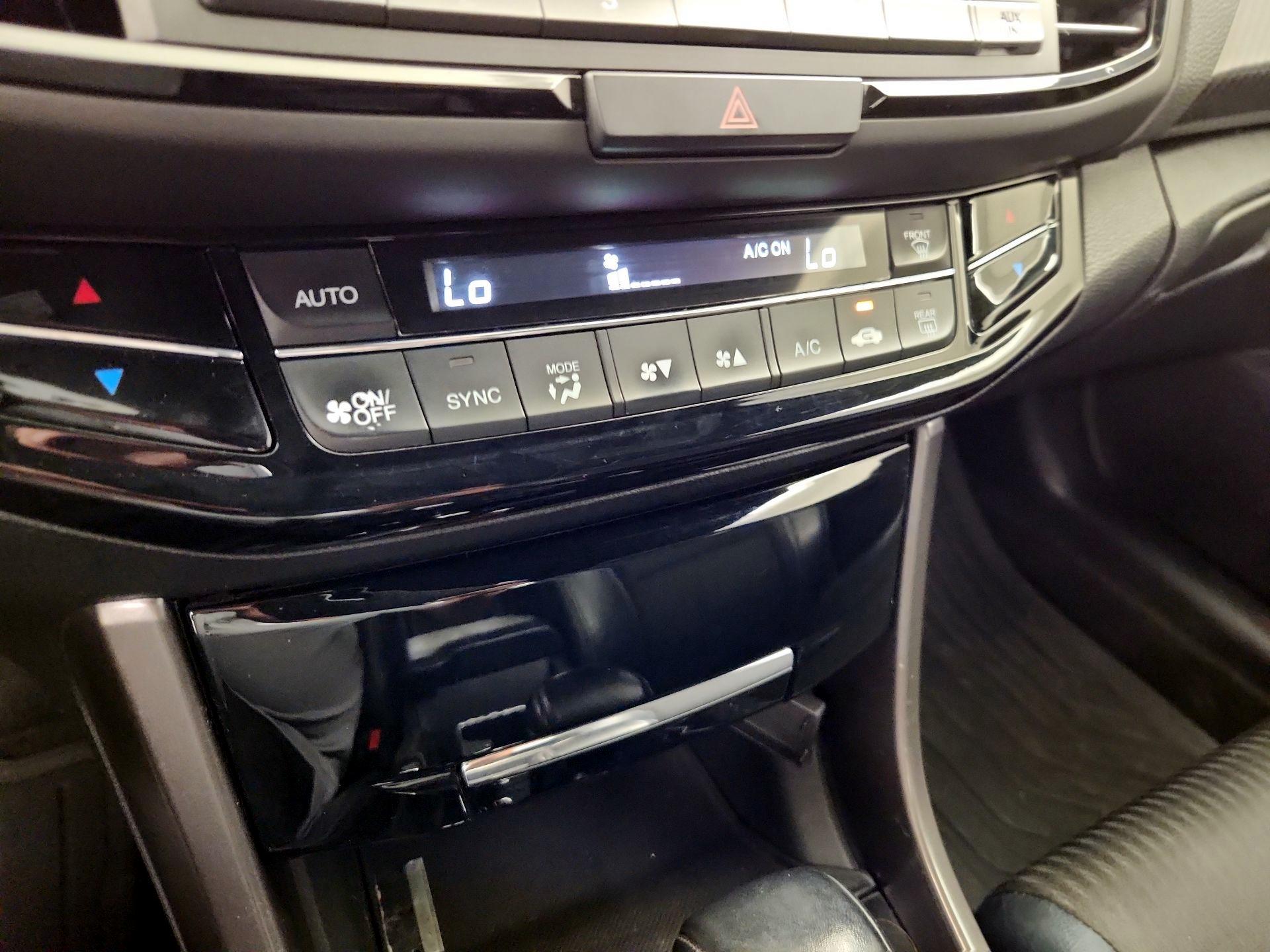 Thumbnail: 2016 Honda Accord - 16