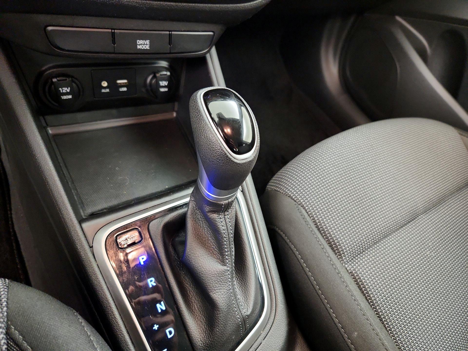 Thumbnail: 2022 Hyundai Accent - 17