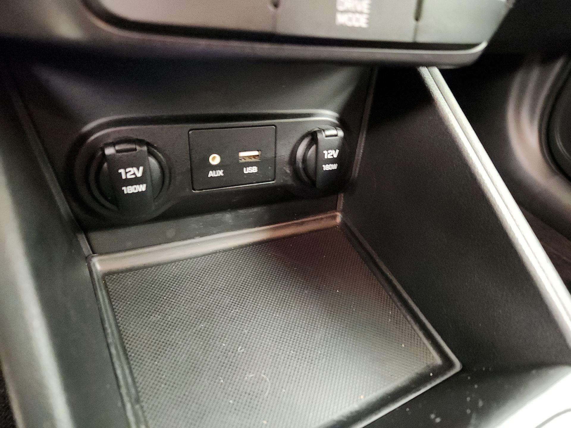 Thumbnail: 2022 Hyundai Accent - 18