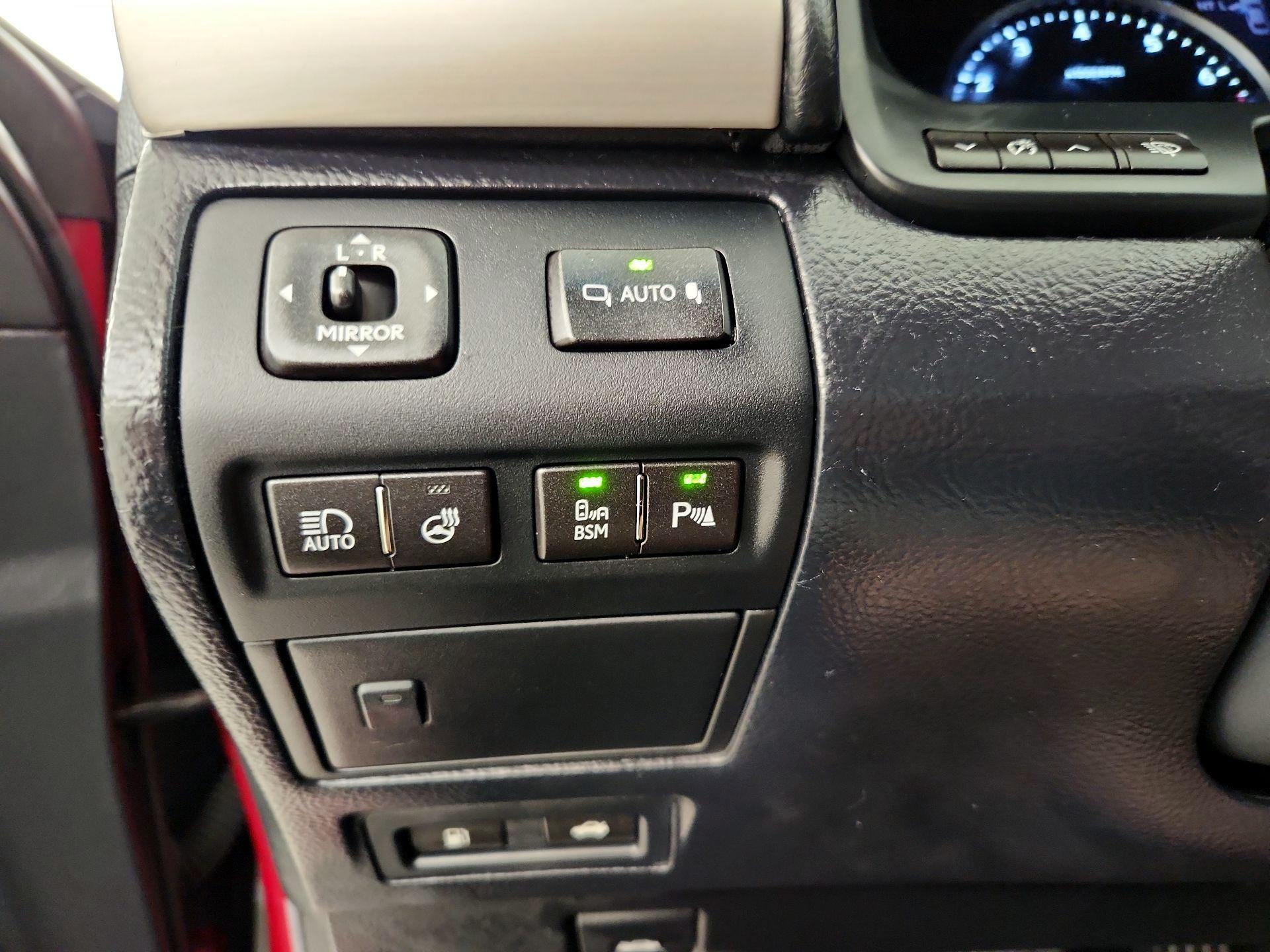 Thumbnail: 2014 Lexus LS - 13