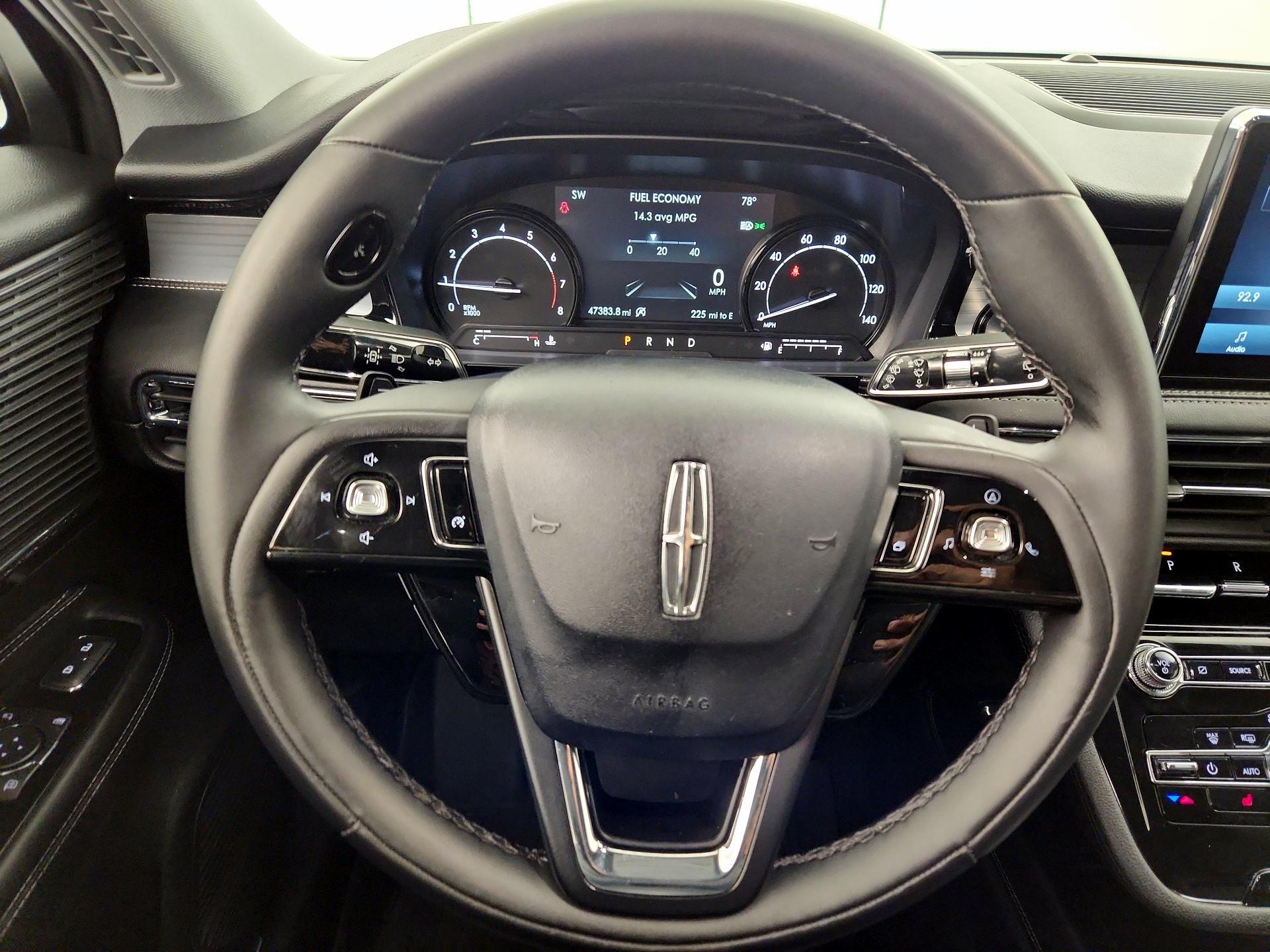 Thumbnail: 2022 Lincoln Corsair - 10