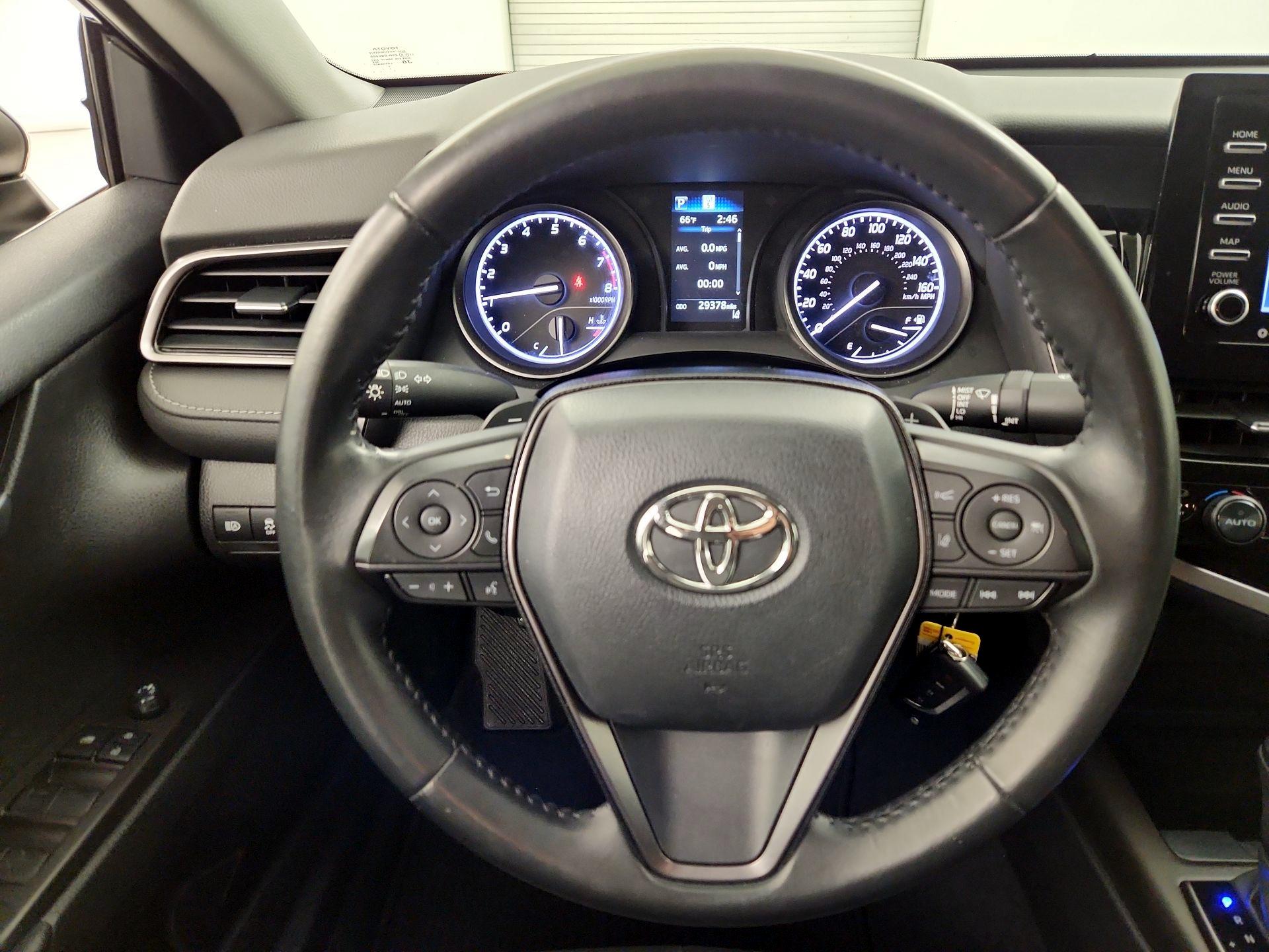 Thumbnail: 2022 Toyota Camry - 10