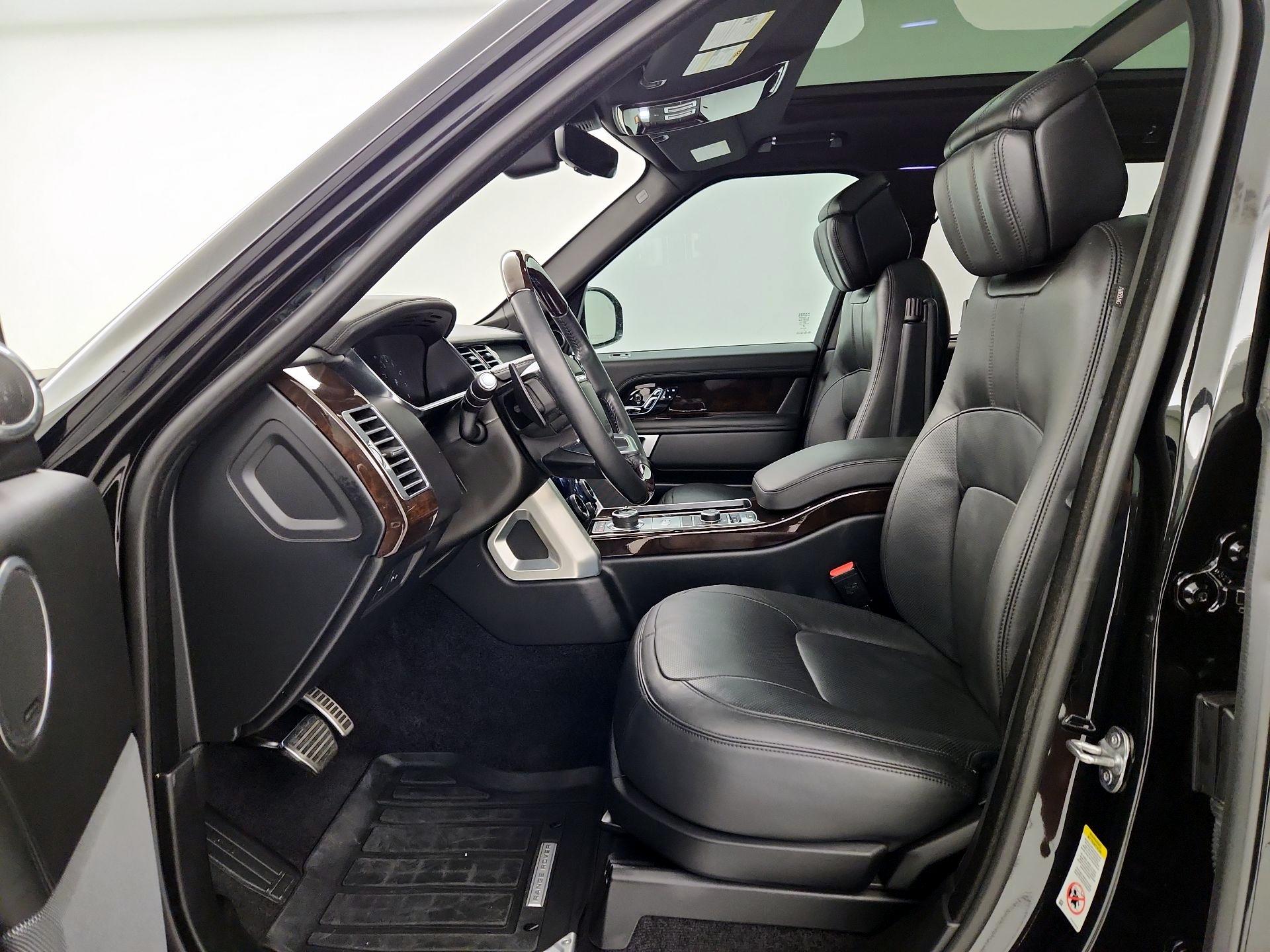 Thumbnail: 2022 Land Rover Range Rover - 11