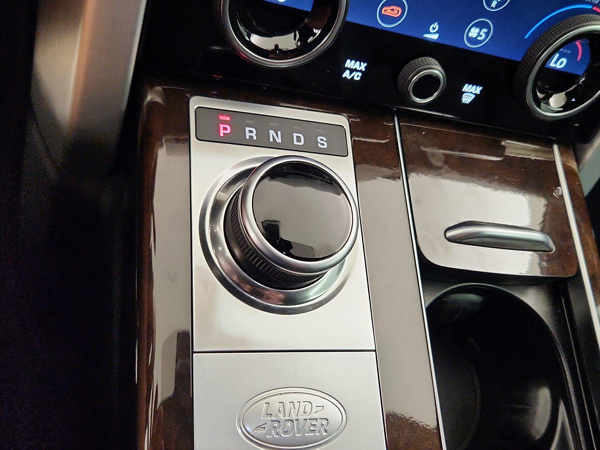 Thumbnail: 2022 Land Rover Range Rover - 17