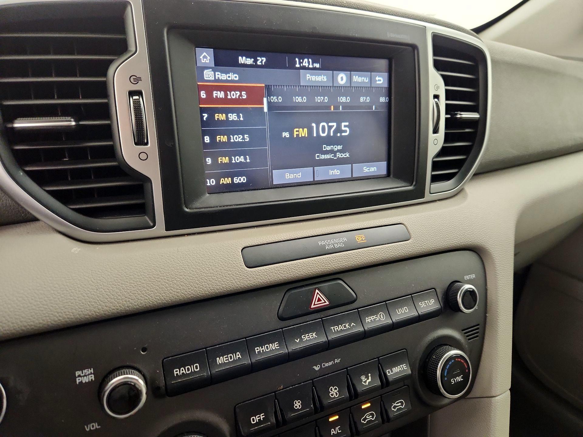 Thumbnail: 2017 Kia Sportage - 15