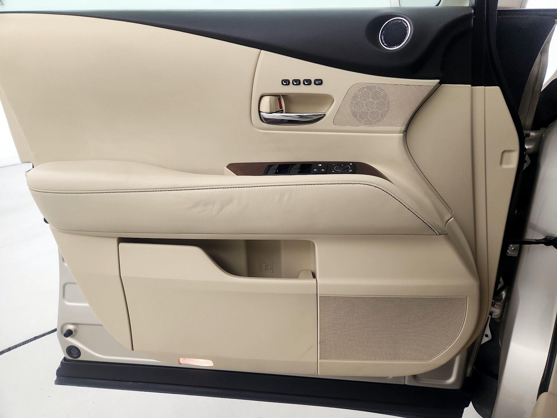 Thumbnail: 2015 Lexus RX - 12