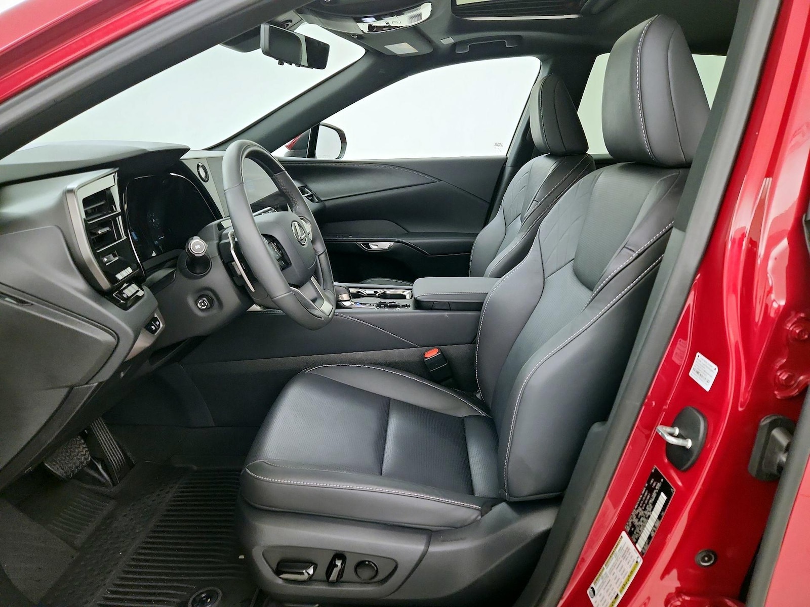 2025 Lexus RX 350 - Photo 12