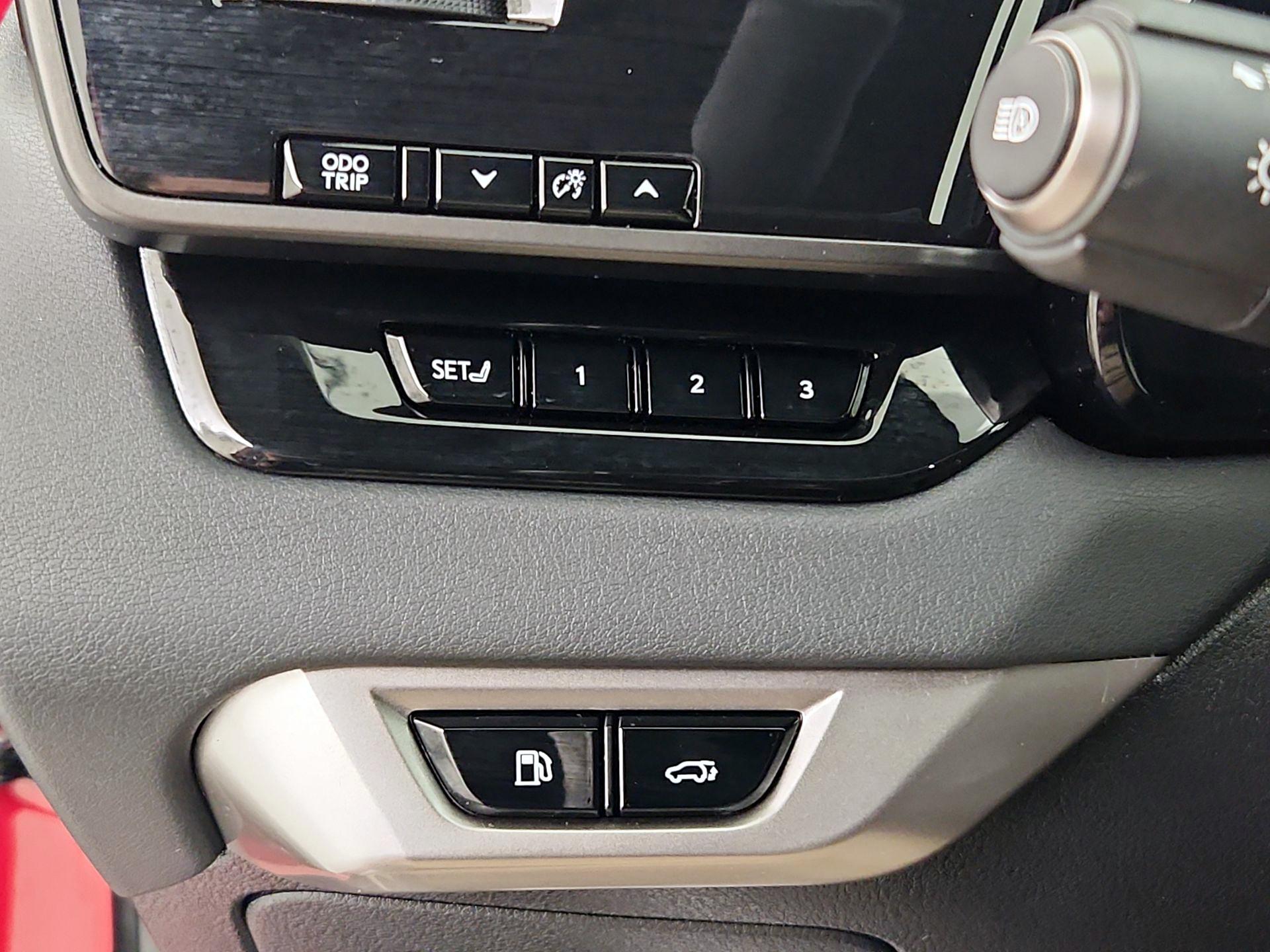 Thumbnail: 2025 Lexus RX - 13