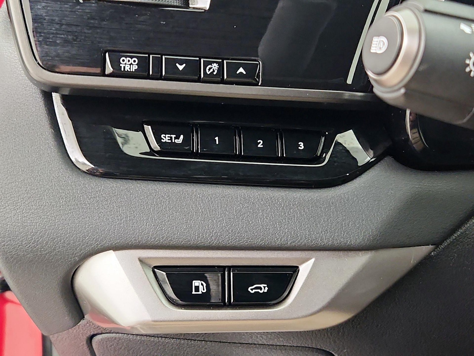 2025 Lexus RX 350 - Photo 14