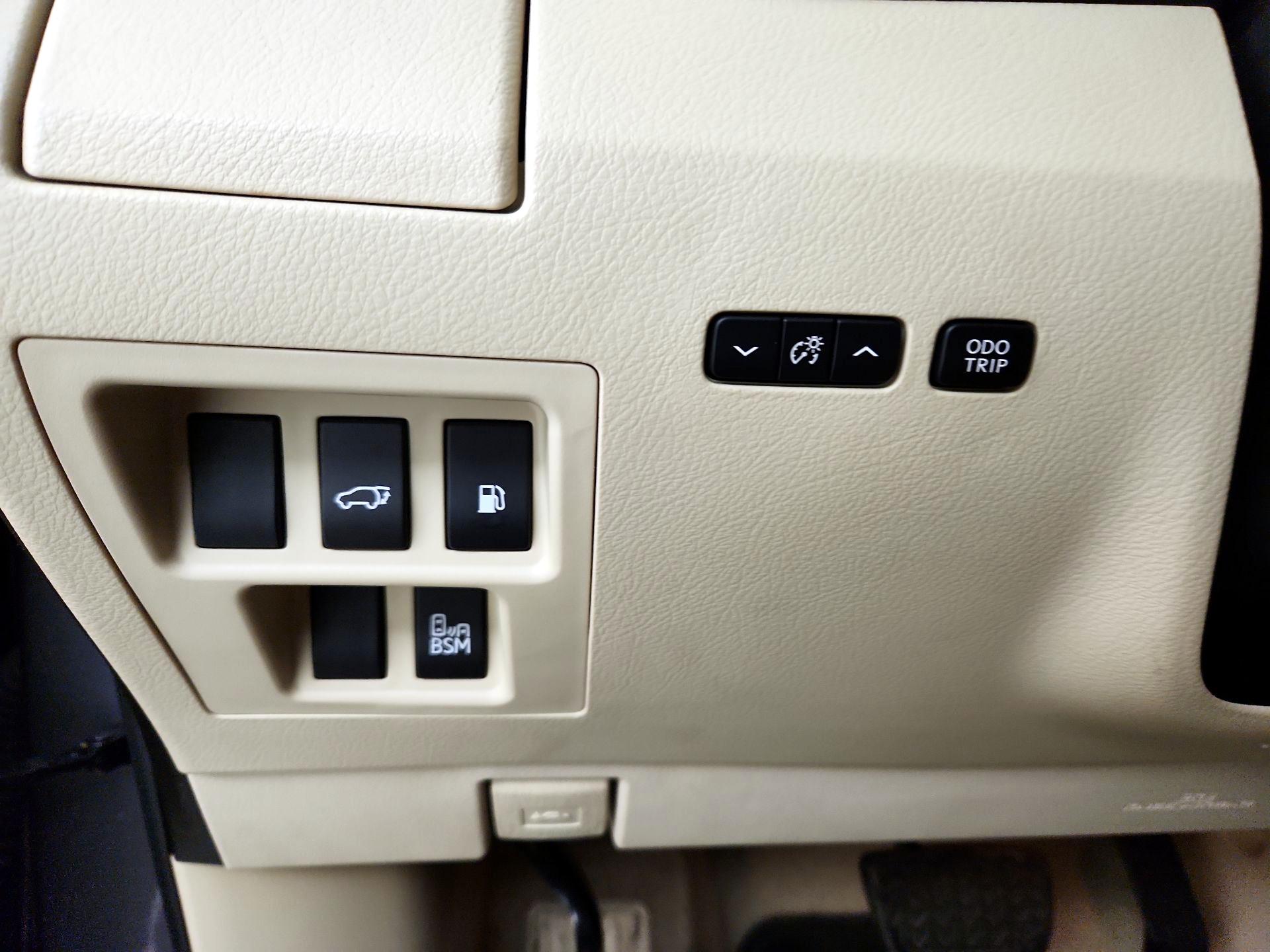 Thumbnail: 2015 Lexus RX - 13