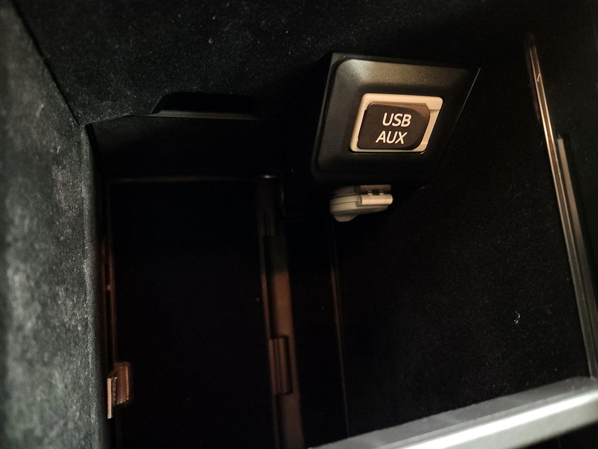 Thumbnail: 2015 Lexus RX - 18