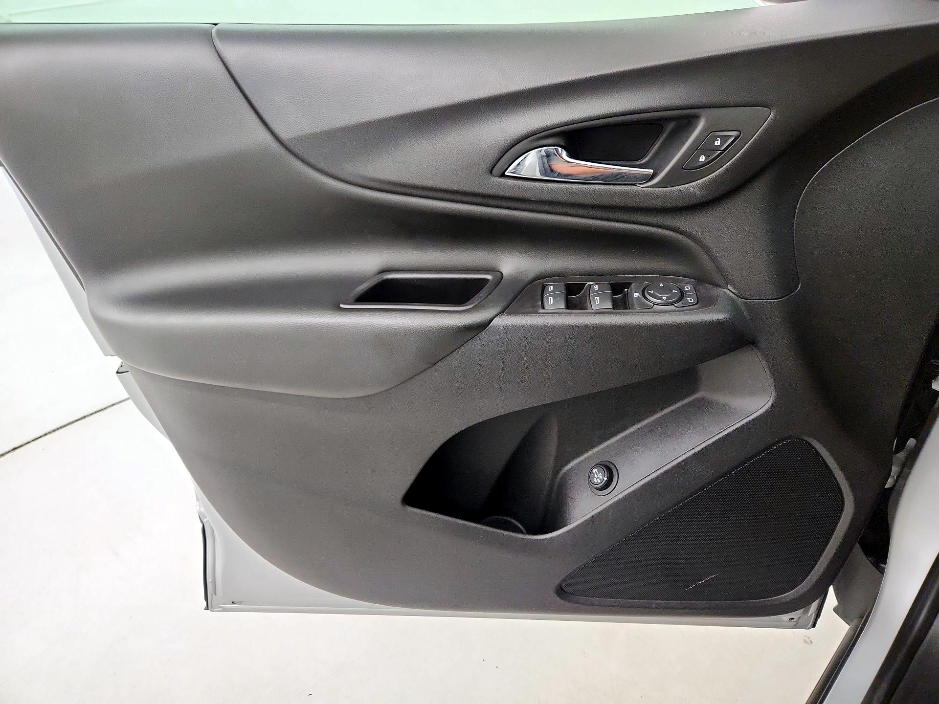 Thumbnail: 2019 Chevrolet Equinox - 12