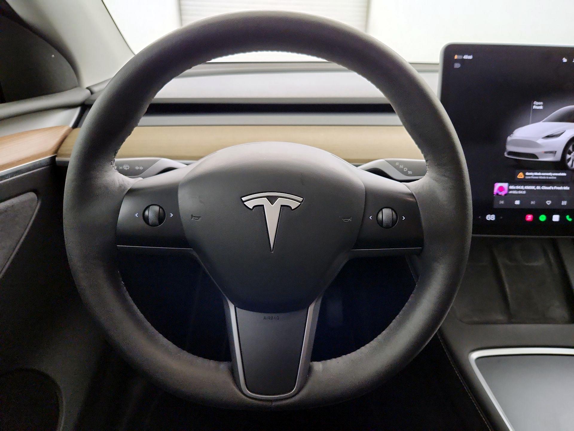 Thumbnail: 2023 Tesla Model Y - 10