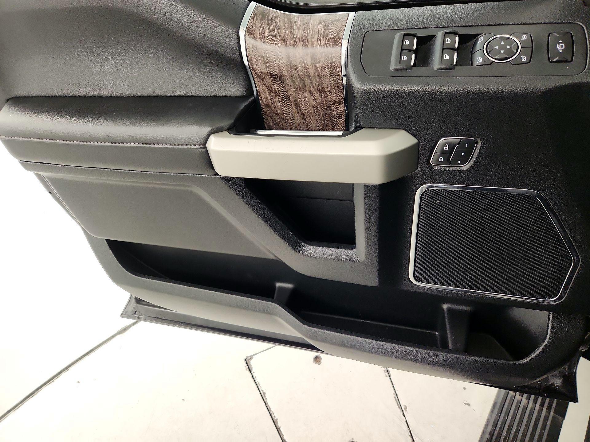 Thumbnail: 2019 Ford F-250 - 12