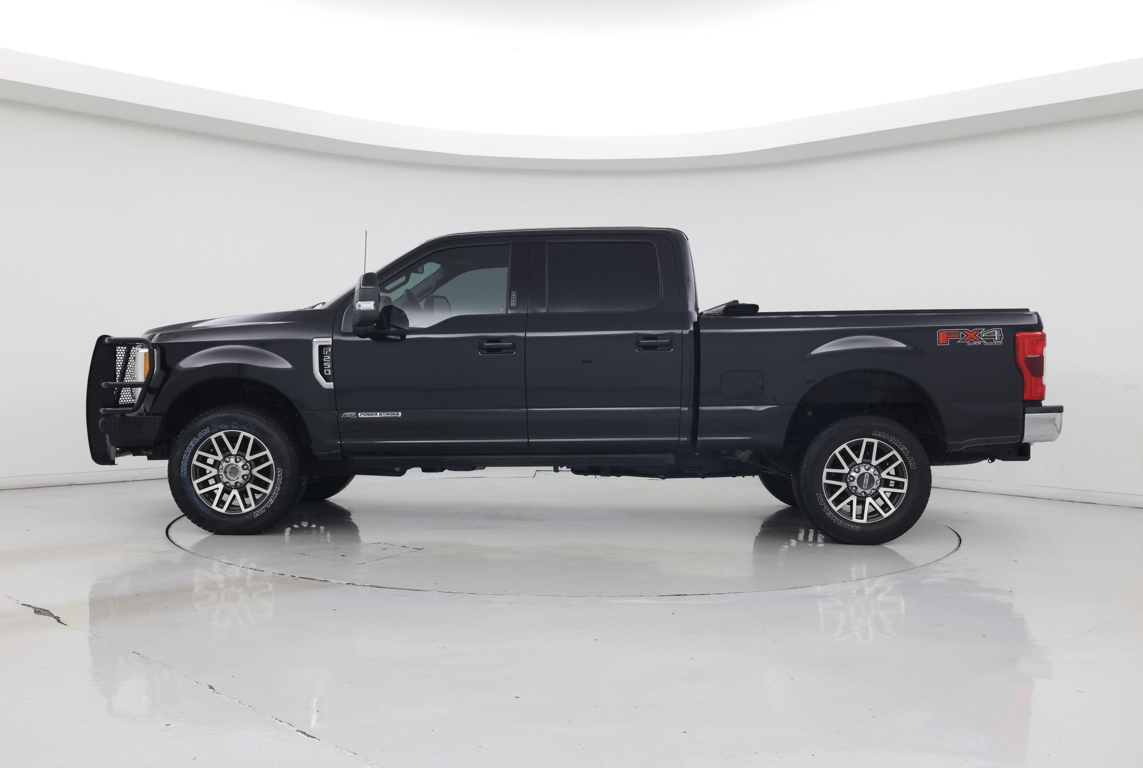 Thumbnail: 2019 Ford F-250 - 3