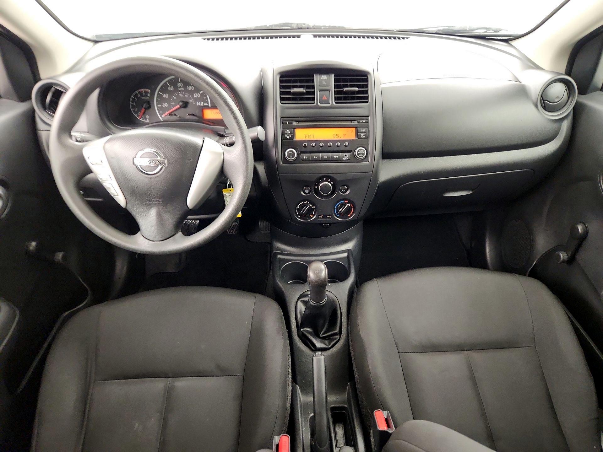 Thumbnail: 2016 Nissan Versa - 9