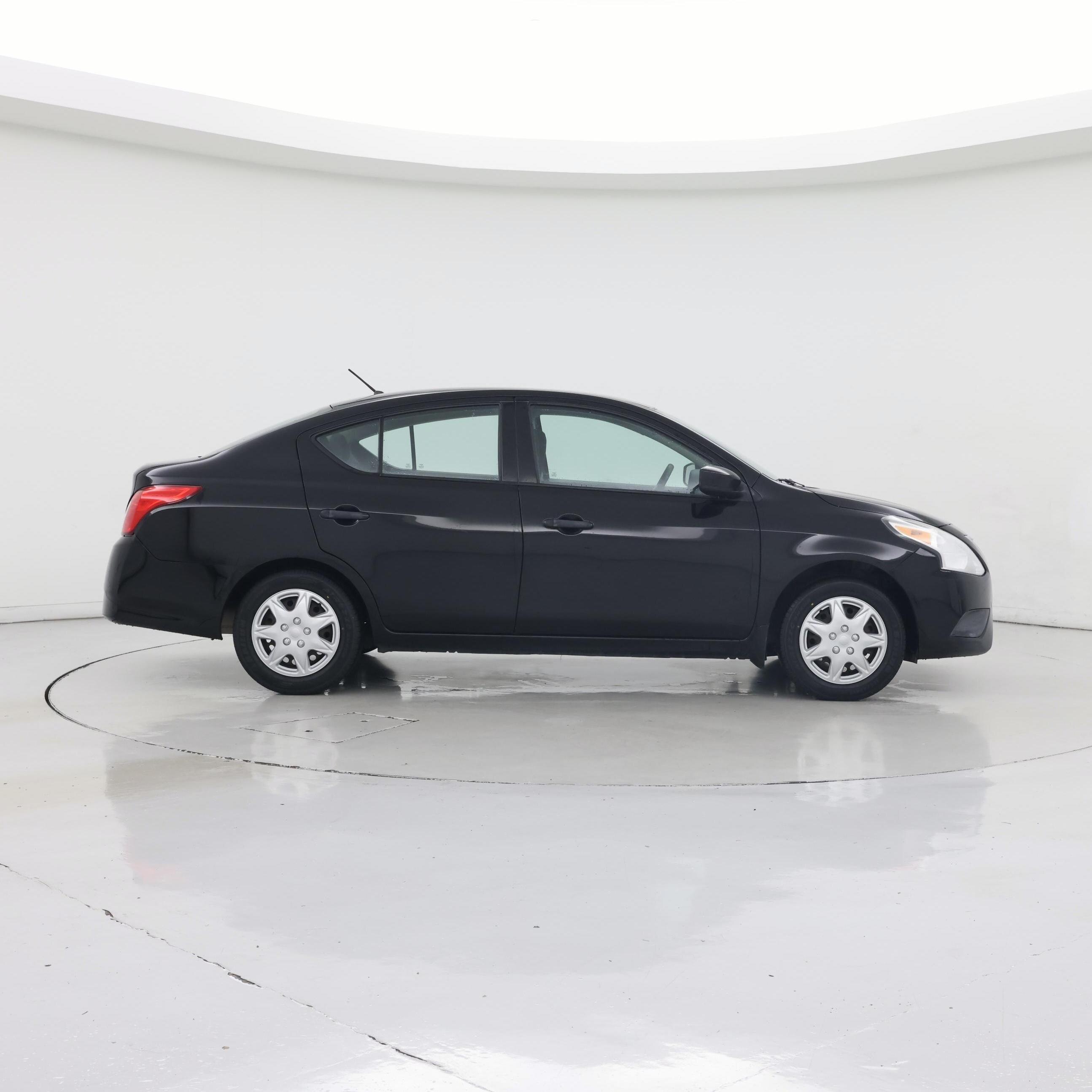 Thumbnail: 2016 Nissan Versa - 7