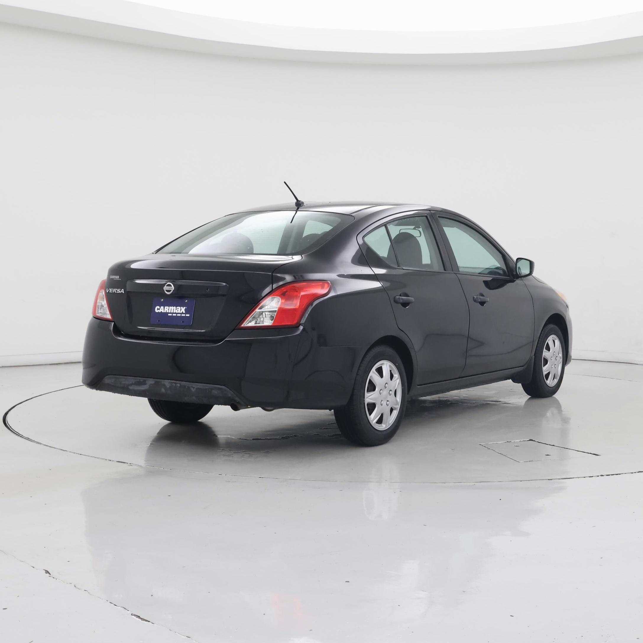 Thumbnail: 2016 Nissan Versa - 8