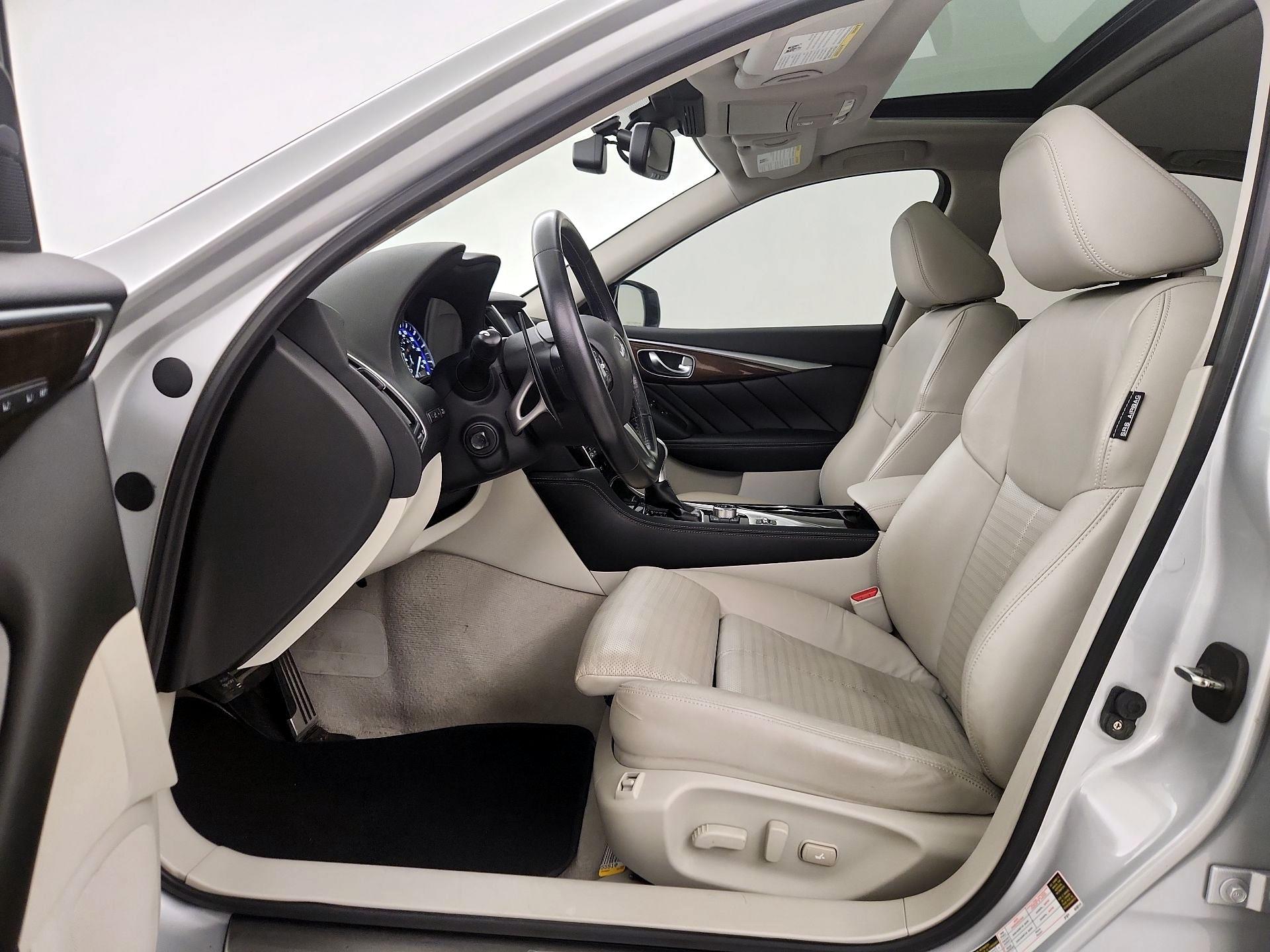 Thumbnail: 2015 INFINITI Q50 - 11