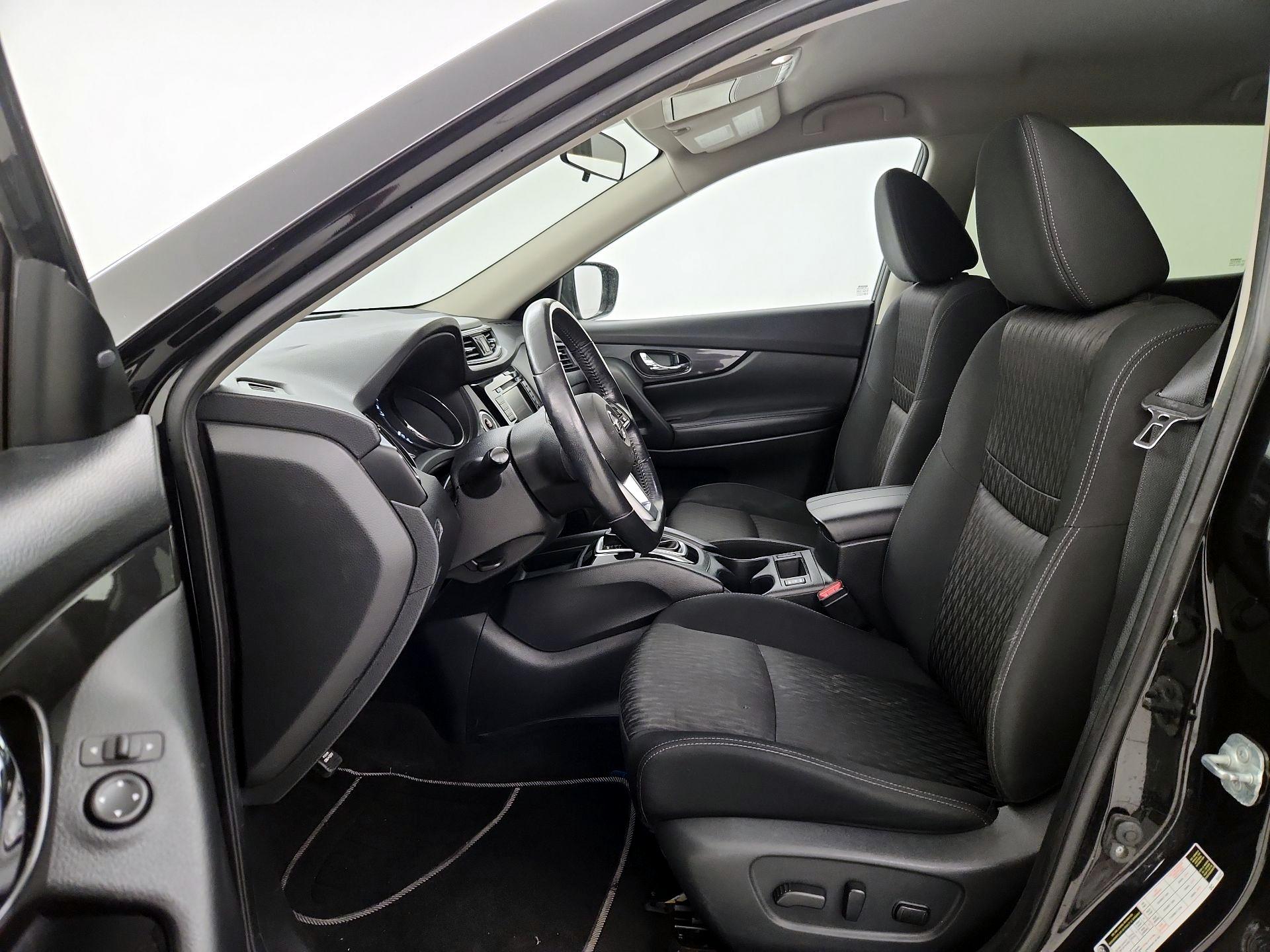 Thumbnail: 2018 Nissan Rogue - 11