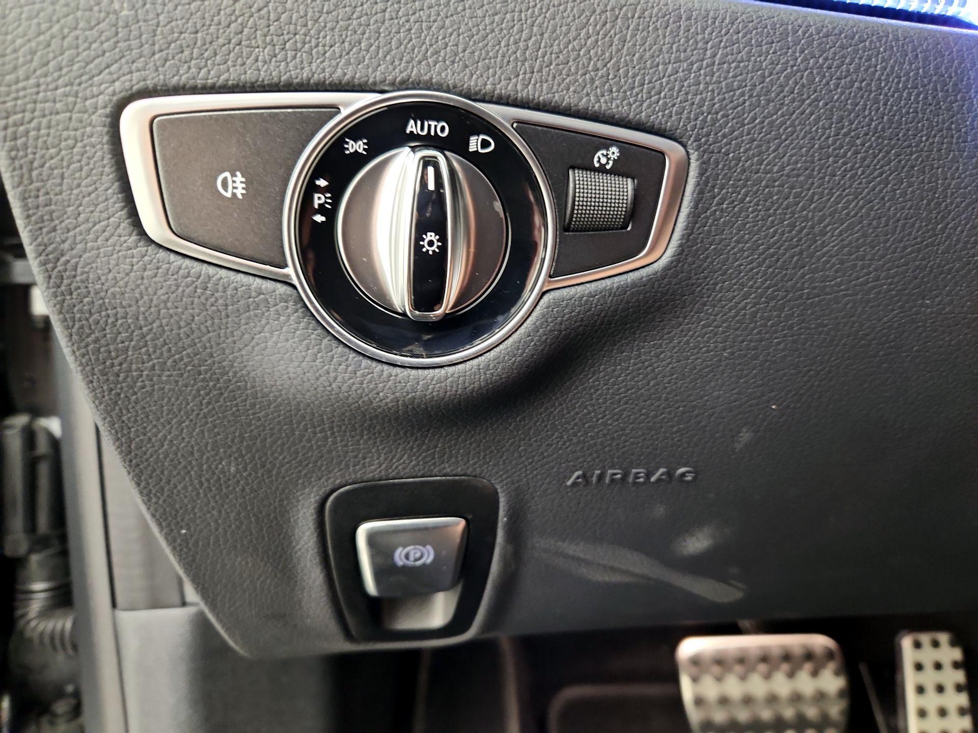 Thumbnail: 2018 Mercedes-Benz E-Class - 13