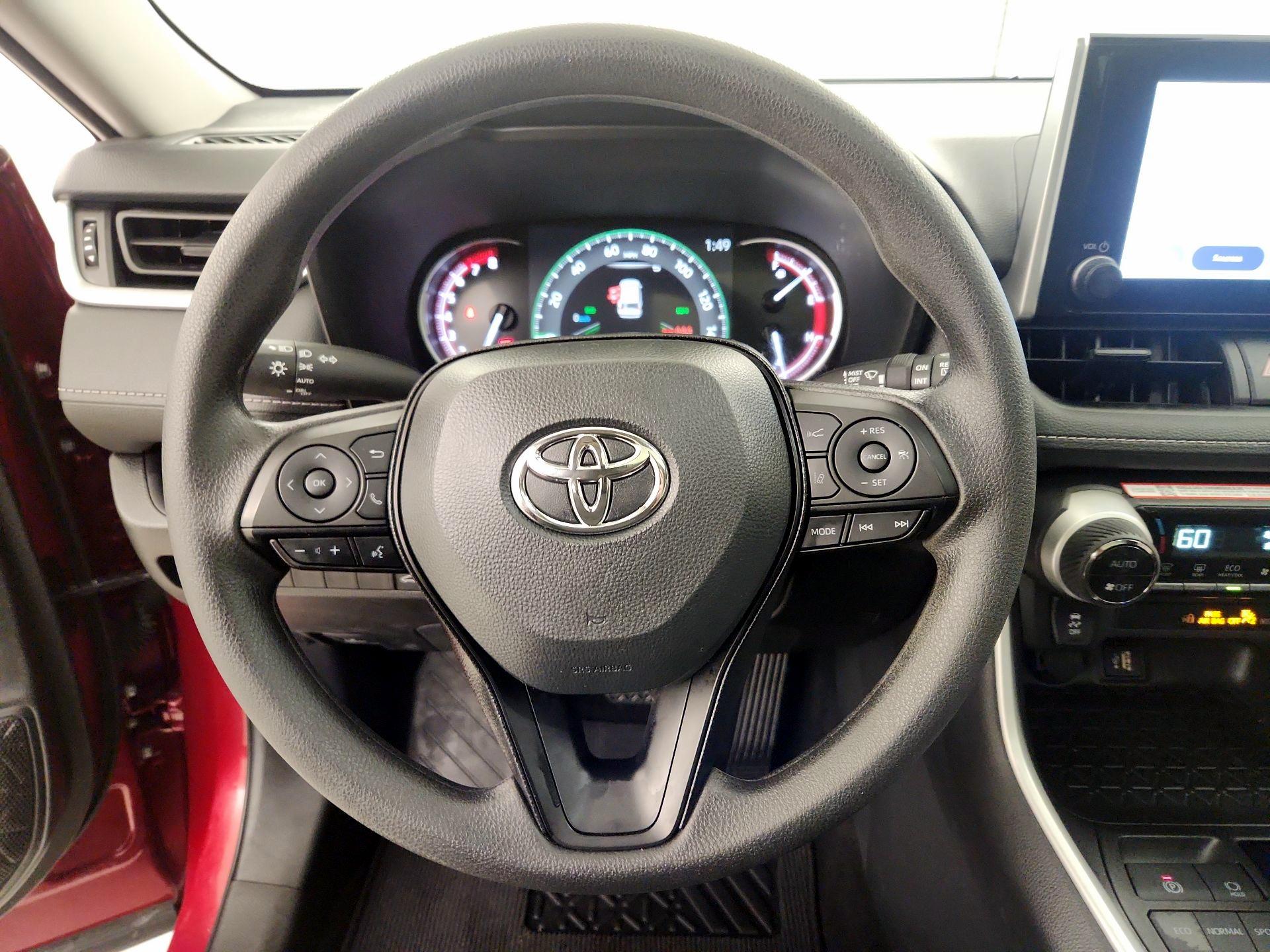 Thumbnail: 2025 Toyota RAV4 - 10