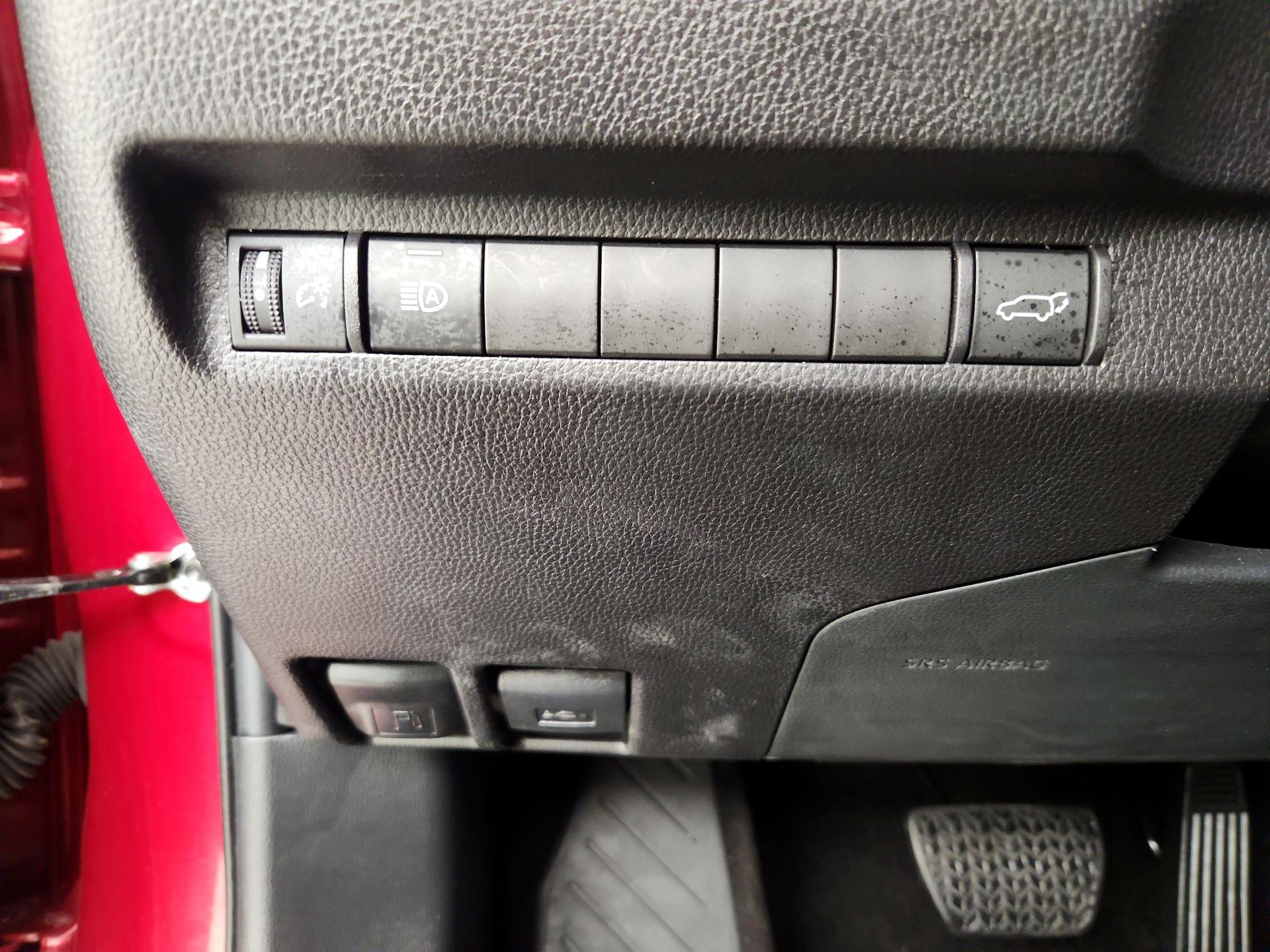 Thumbnail: 2025 Toyota RAV4 - 13