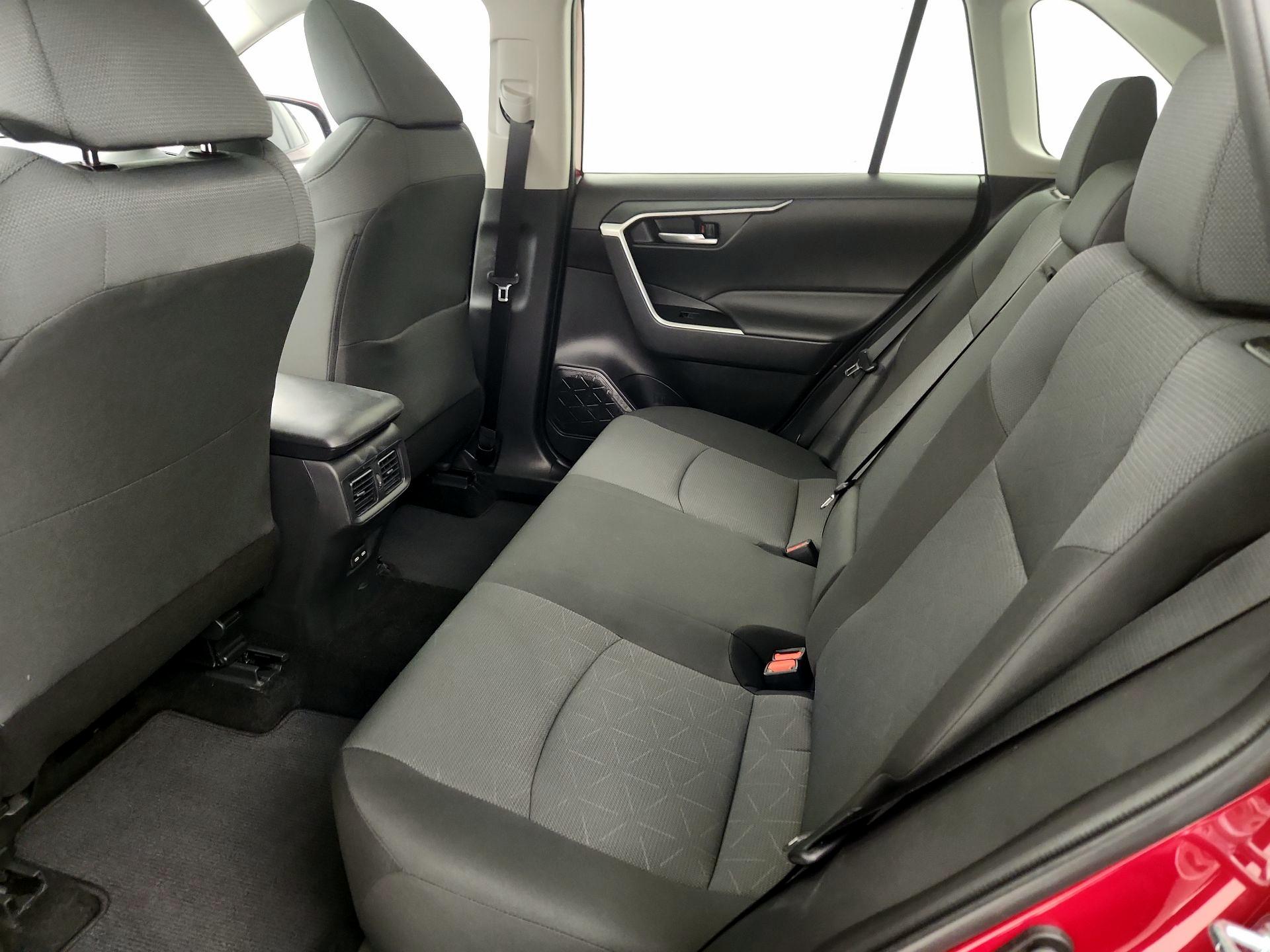 Thumbnail: 2025 Toyota RAV4 - 20