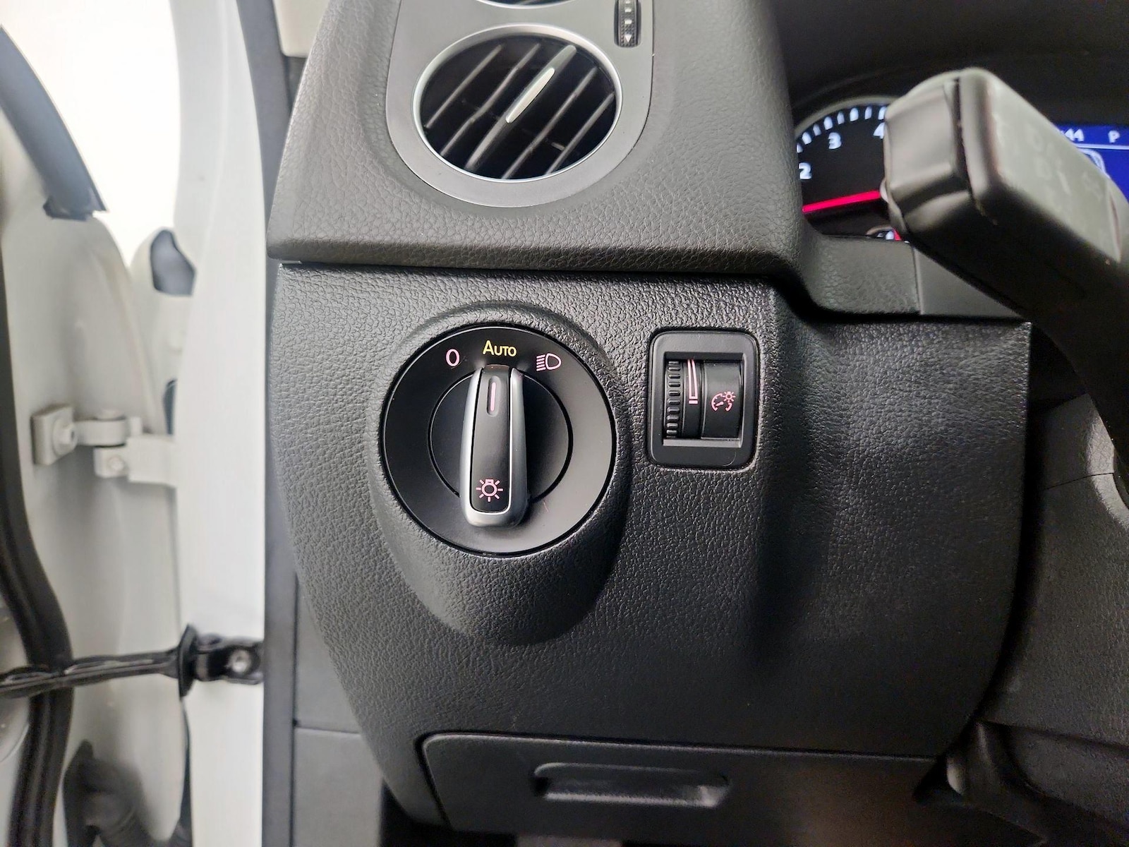 2017 Volkswagen Tiguan Wolfsburg Edition - Photo 14